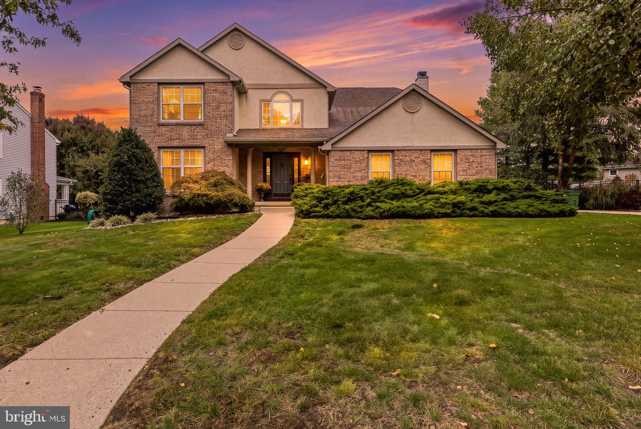 35 Rickland Dr, Sewell, NJ 08080