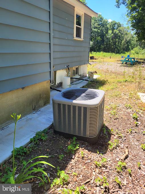 1722 Winslow Rd, Williamstown, NJ 08094 photo