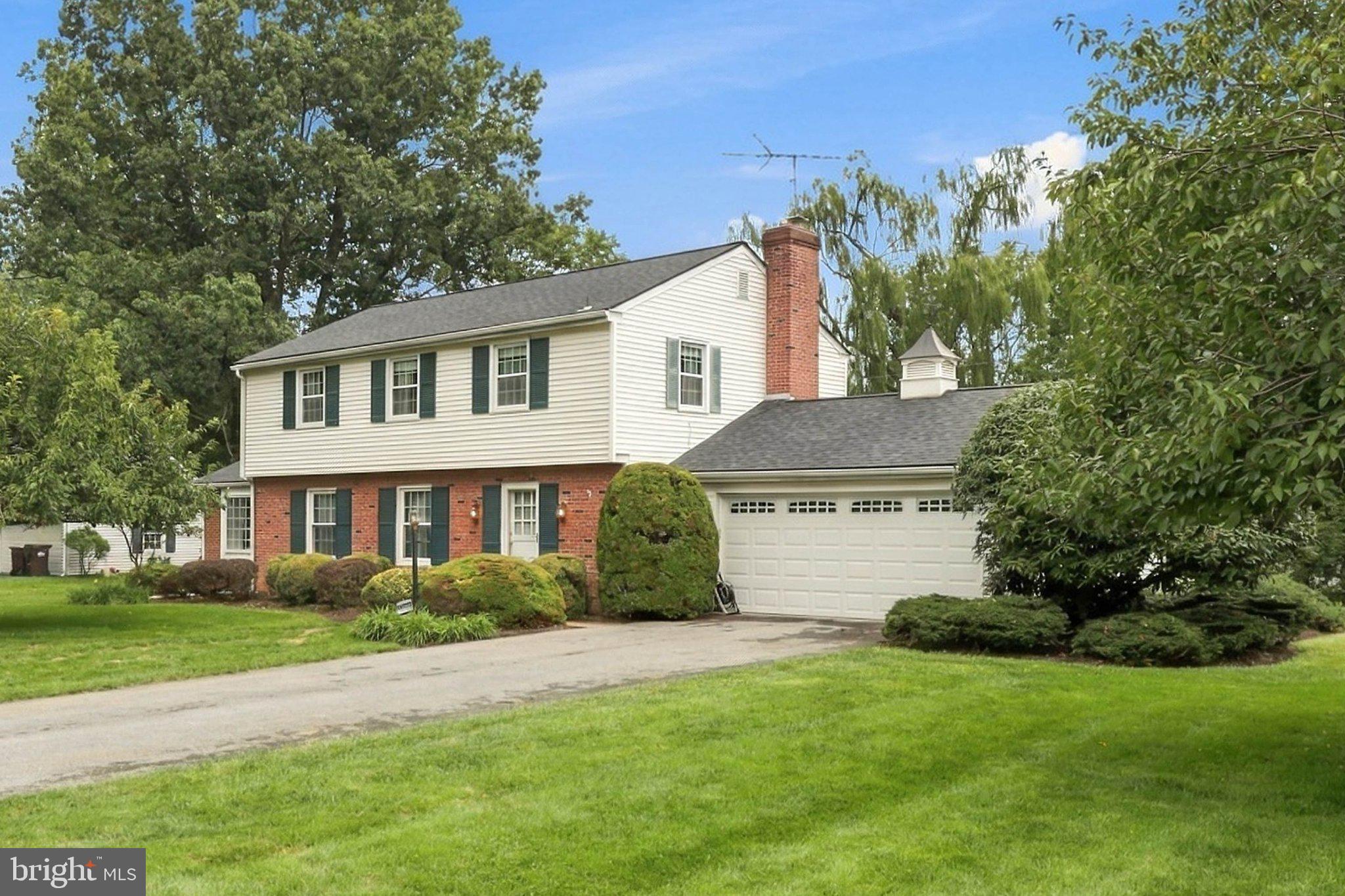 1919 Robindale Ave, Lancaster, PA 17601