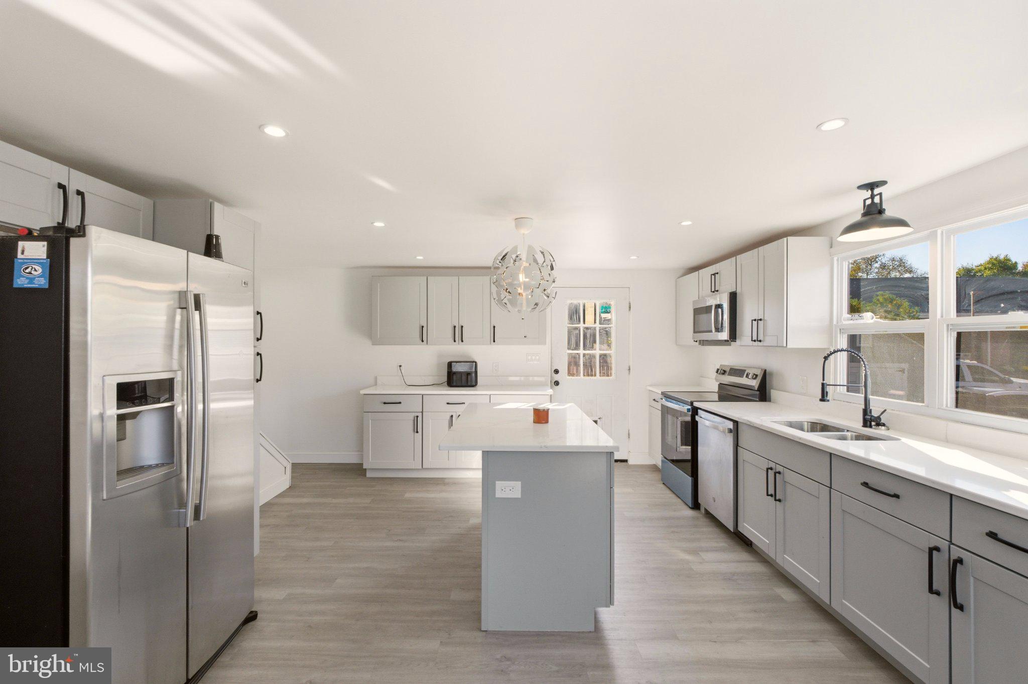 575 N Broadway, Deepwater, NJ 08023 photo