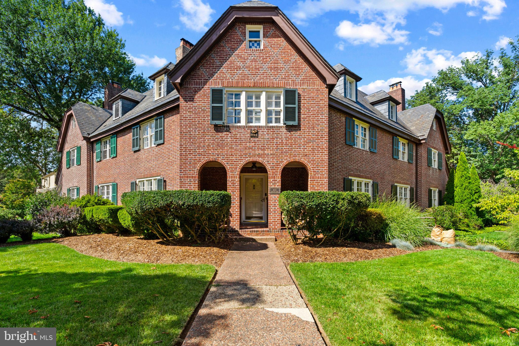 400 Bretton Pl, Baltimore, MD 21218