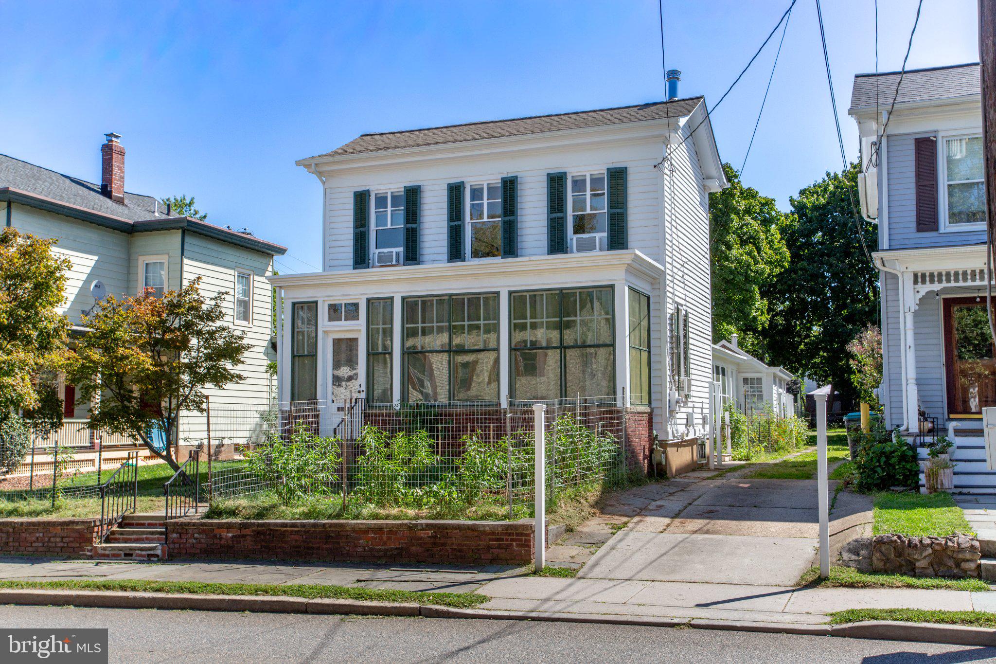 31 Main St, Flemington, NJ 08822