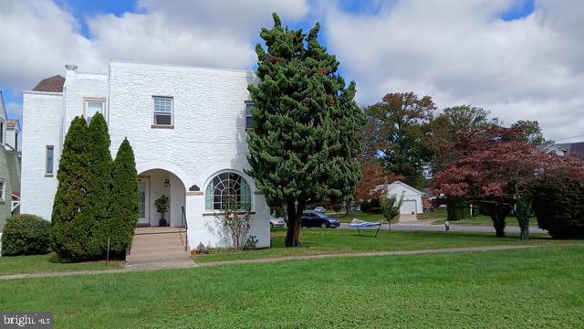 12 Corinne Ct, Wilmington, DE 19809