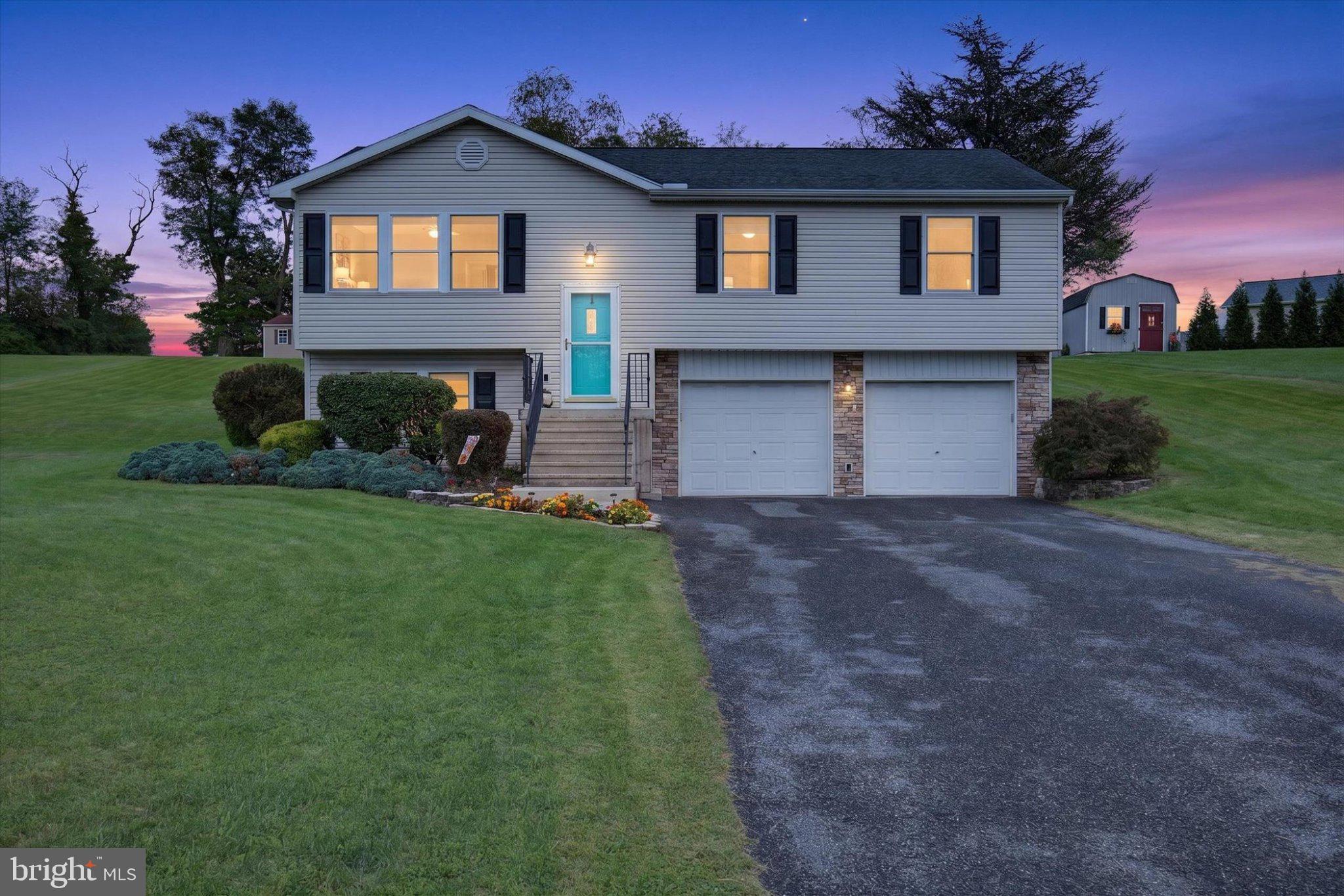 311 Nebinger St, Lewisberry, PA 17339