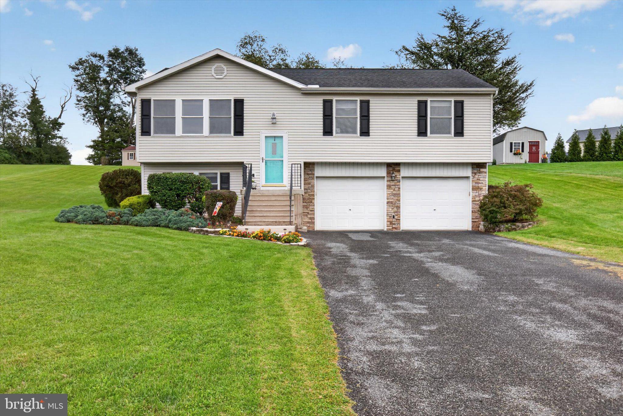 311 Nebinger St, Lewisberry, PA 17339 photo