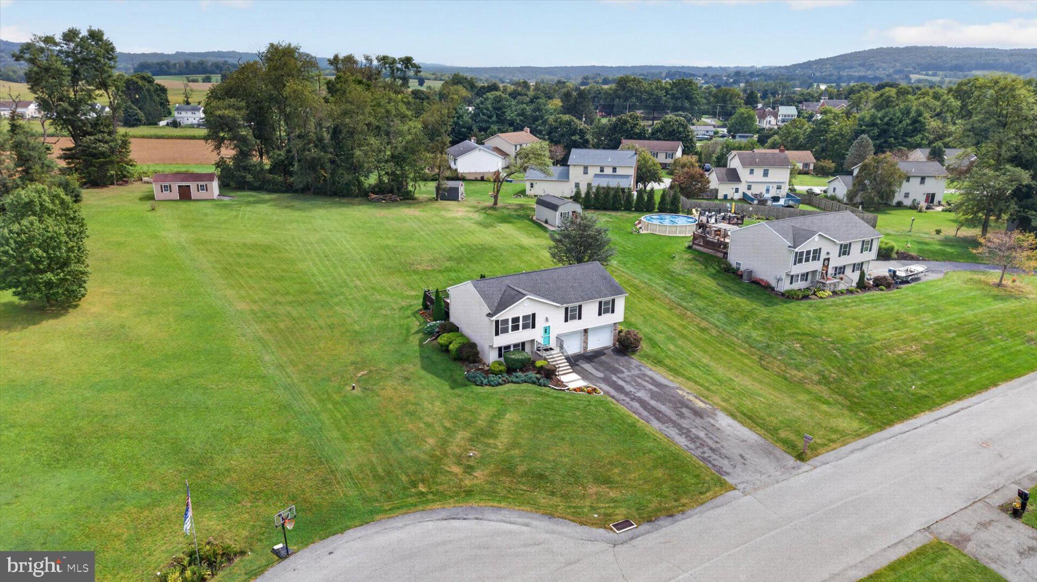 311 Nebinger St, Lewisberry, PA 17339 photo
