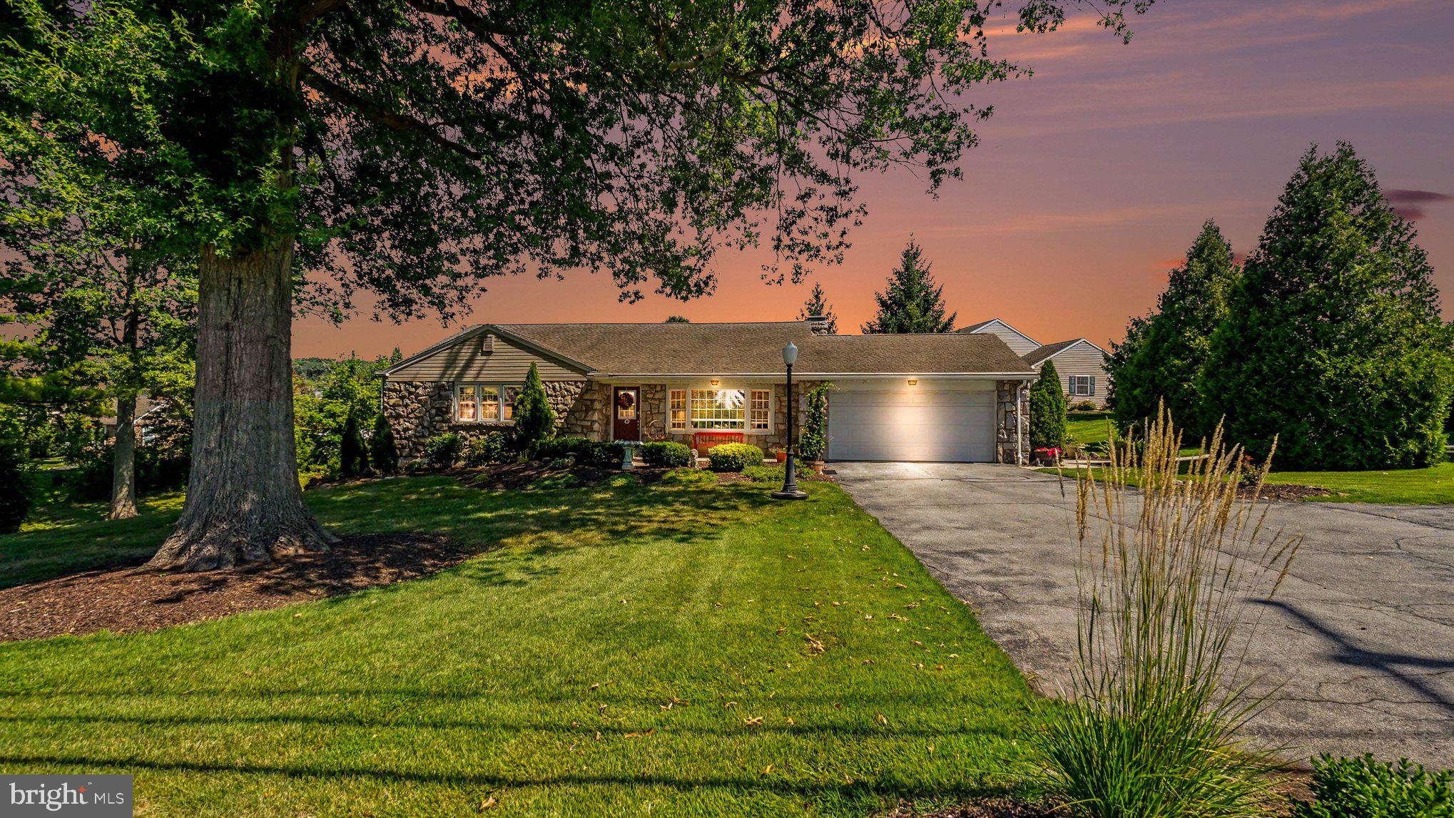68 Bards Way, Pottstown, PA 19464