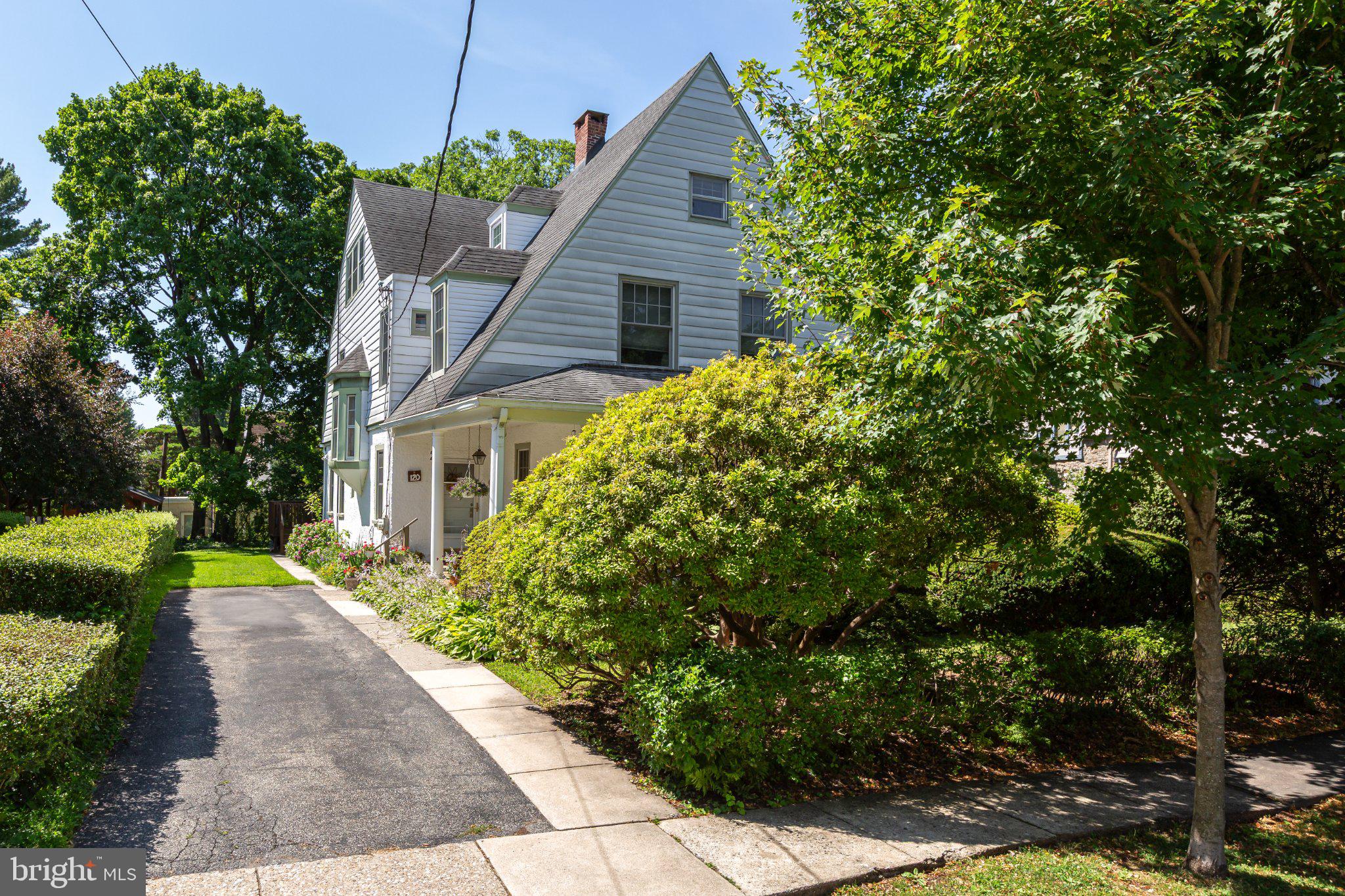 120 Woodside Ave, Narberth, PA 19072 photo