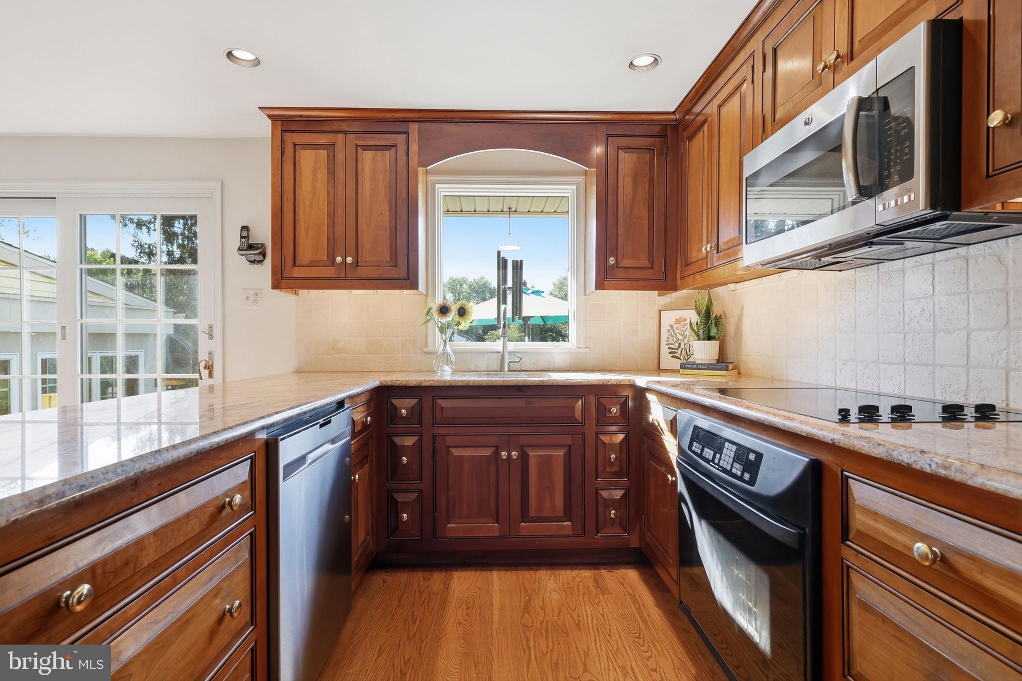 130 Andrew Dr, Newtown, PA 18940 photo