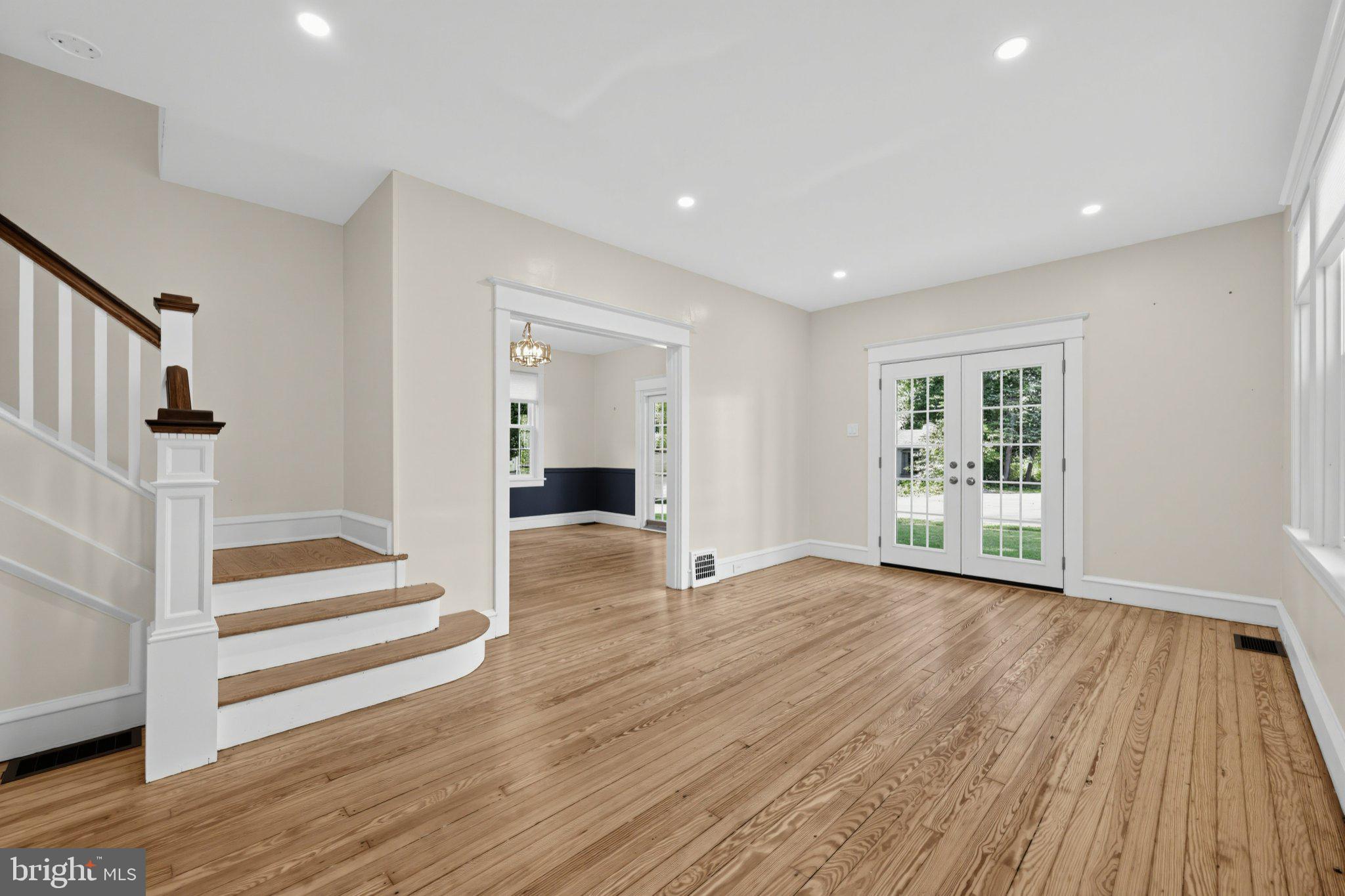 112 Pear St, Palmyra, NJ 08065