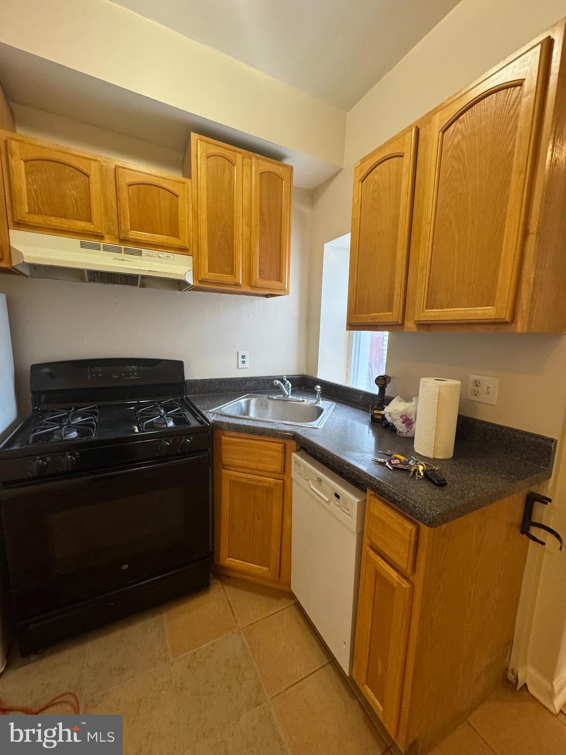 1118 Green St, Philadelphia, PA 19123 photo