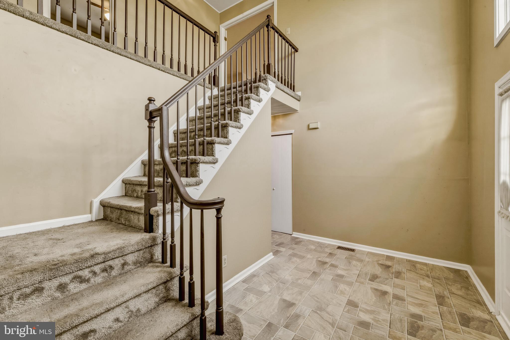 5 Thornfield Cir, Sewell, NJ 08080 photo