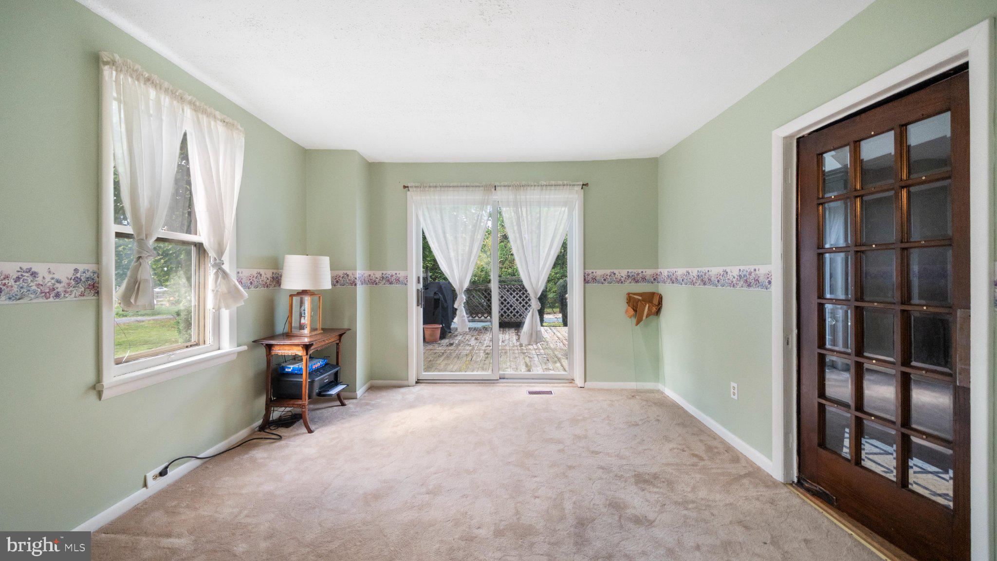 3955 Oakland Rd, Bethlehem, PA 18020 photo
