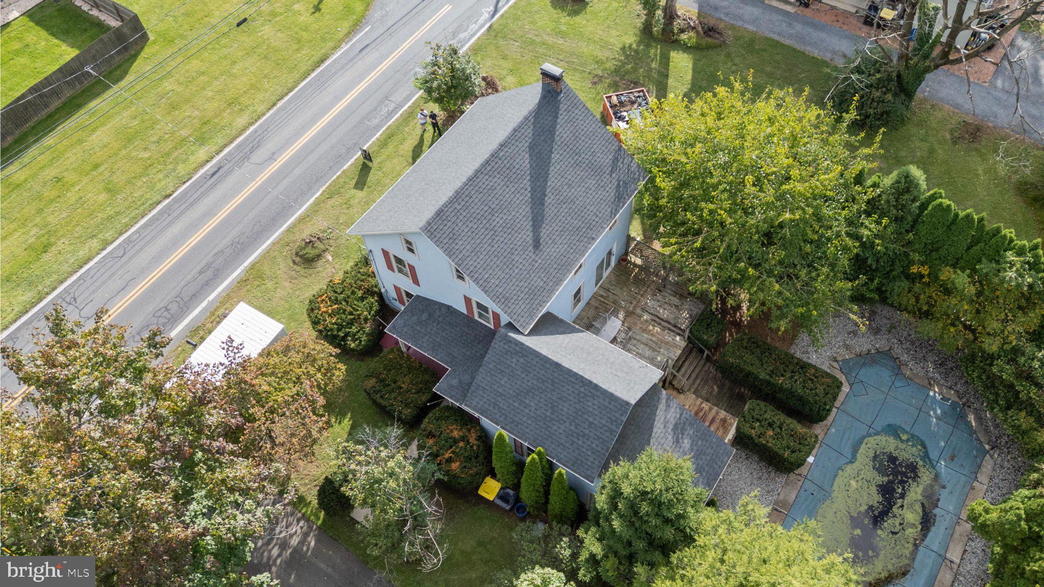 3955 Oakland Rd, Bethlehem, PA 18020 photo