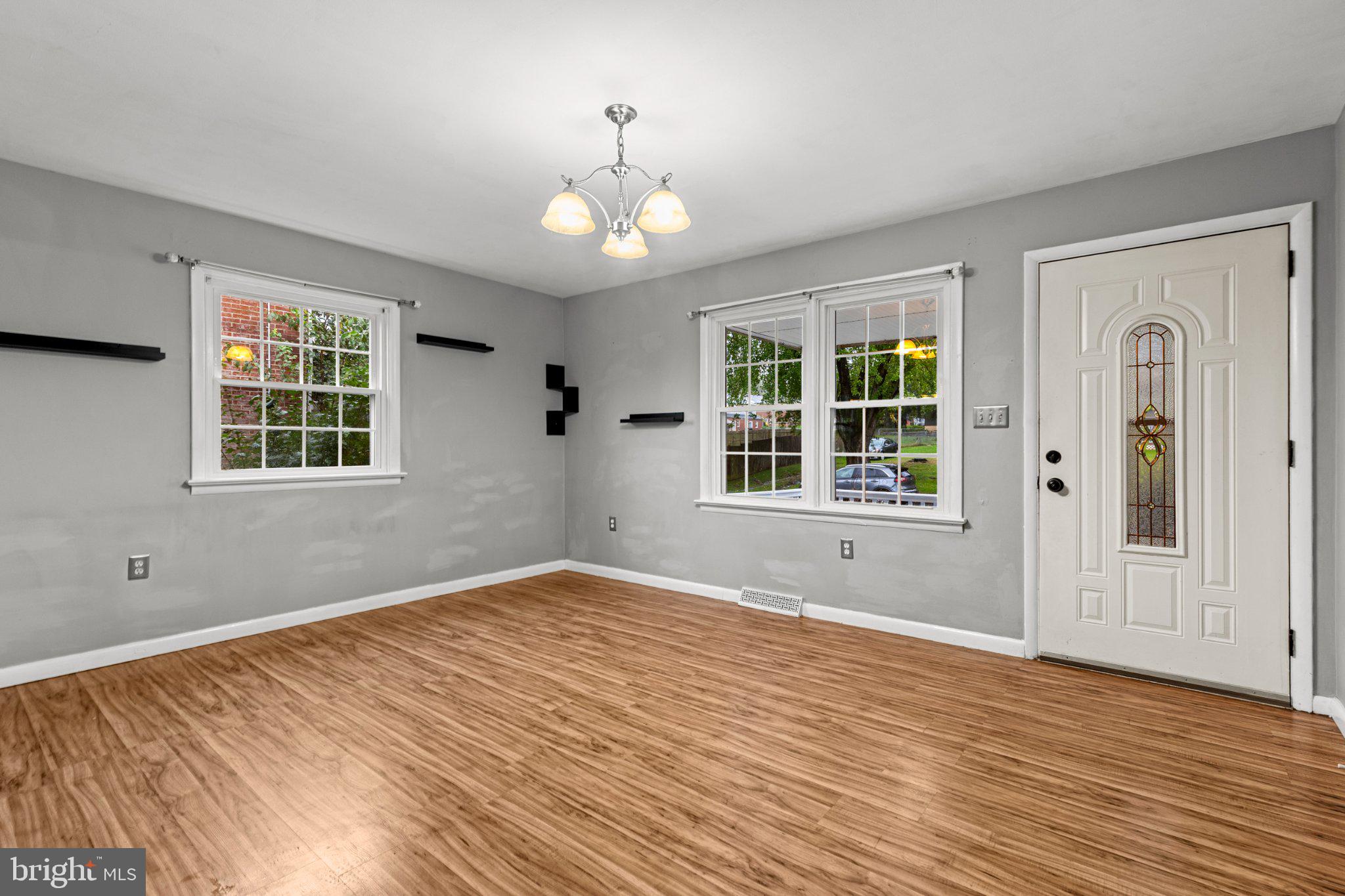 329 Winthrop Dr, Lancaster, PA 17603 photo