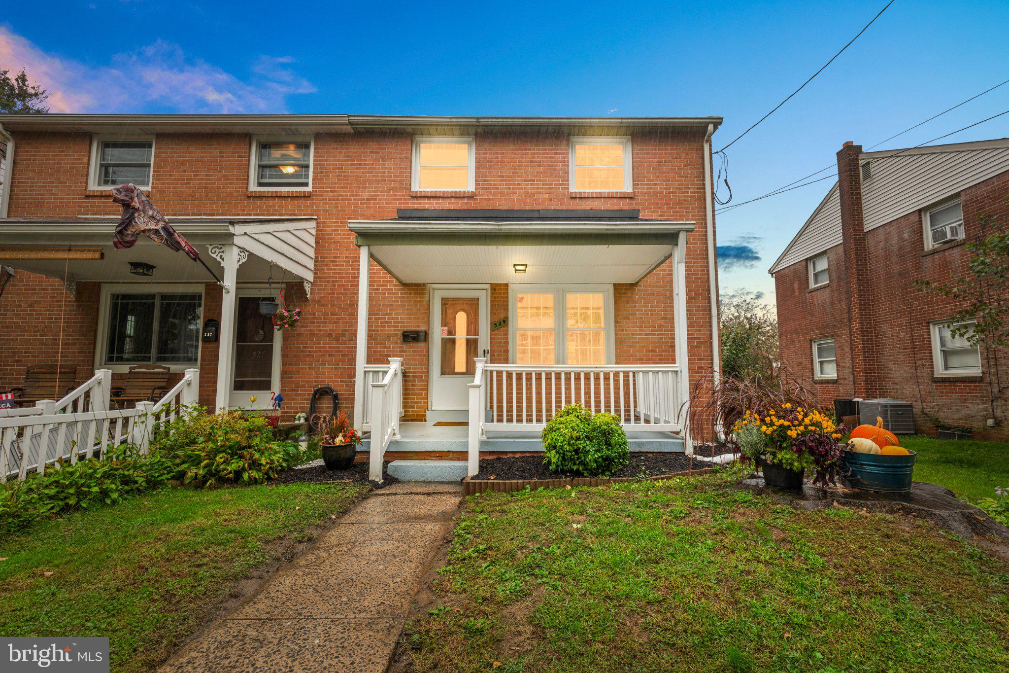 329 Winthrop Dr, Lancaster, PA 17603