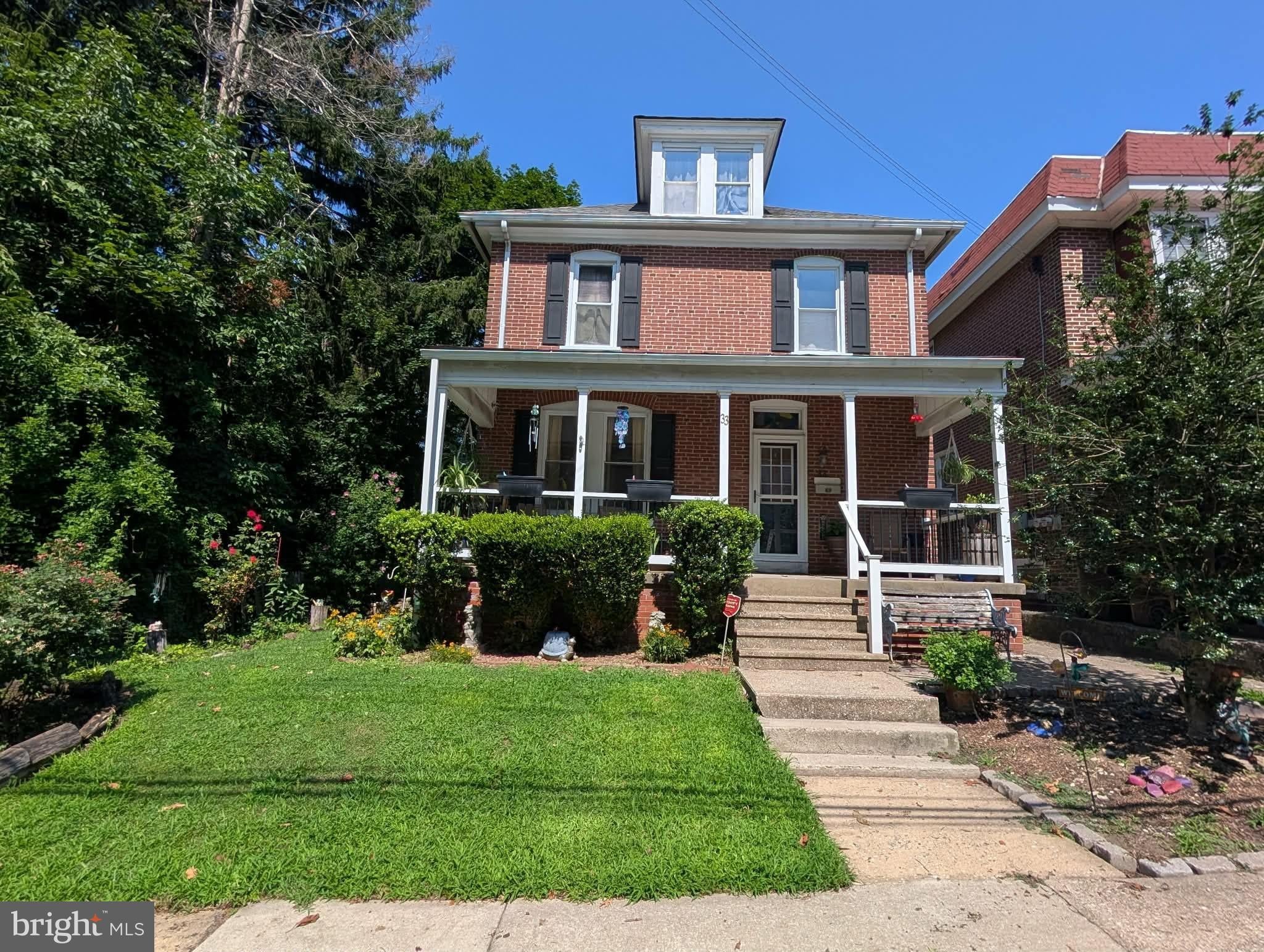 33 Center Ave, West Norriton, PA 19403