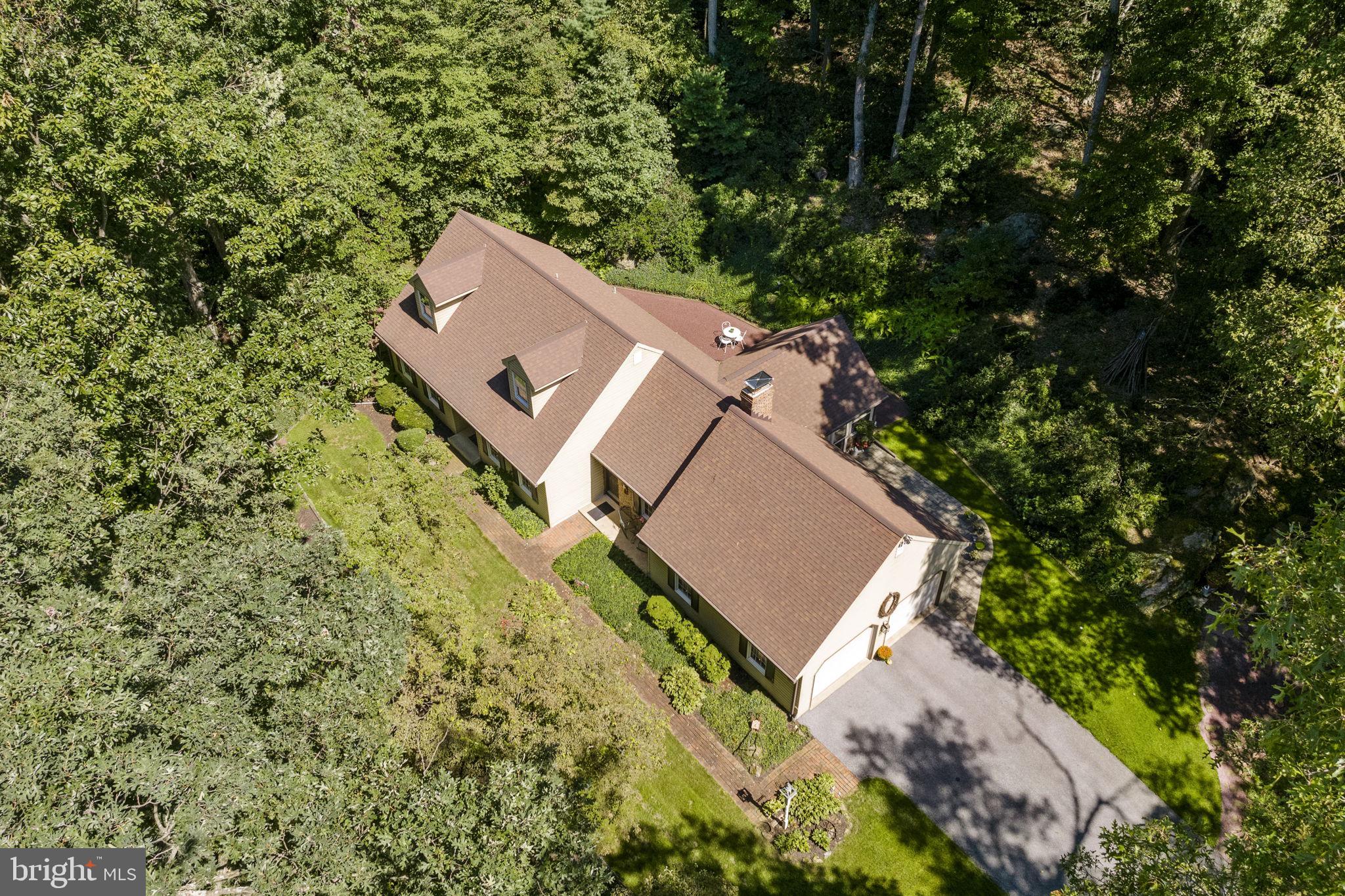 22 Fox Rd, Newmanstown, PA 17073