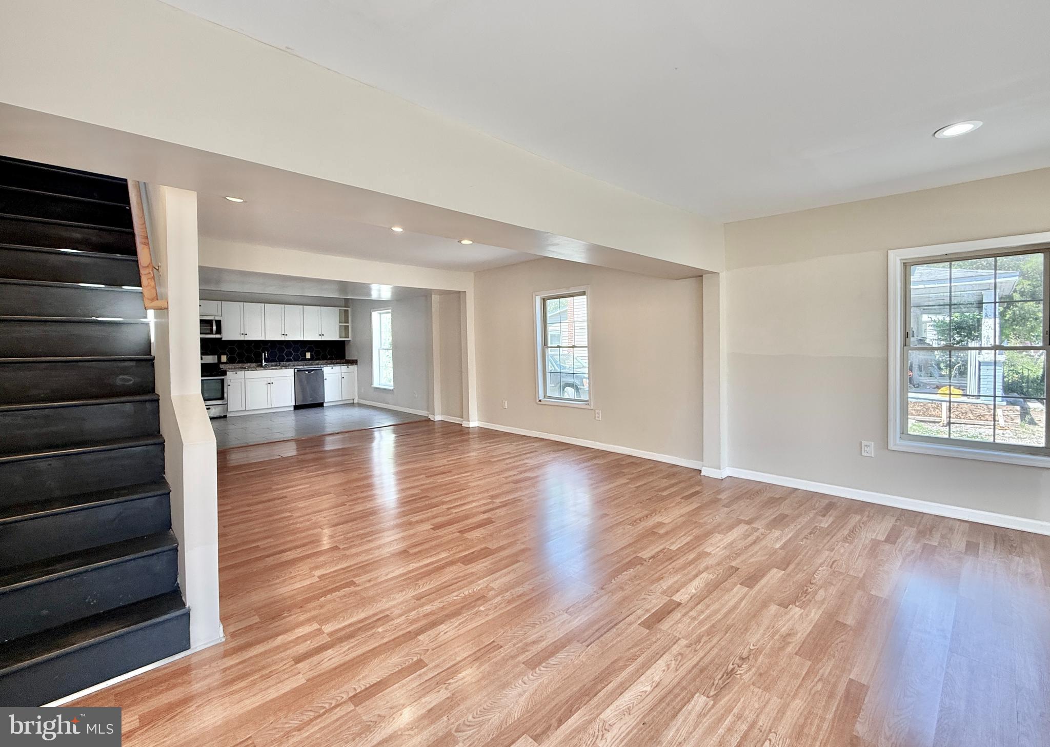 343 Blue Bell Rd, Williamstown, NJ 08094 photo