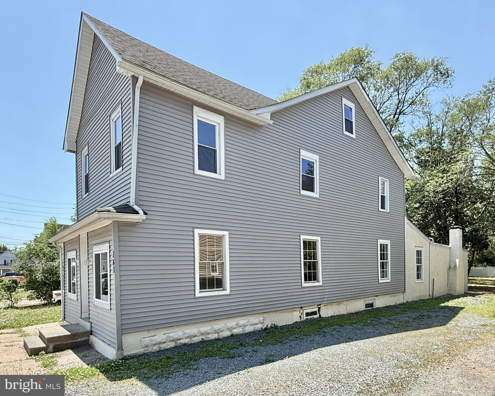 343 Blue Bell Rd, Williamstown, NJ 08094 photo