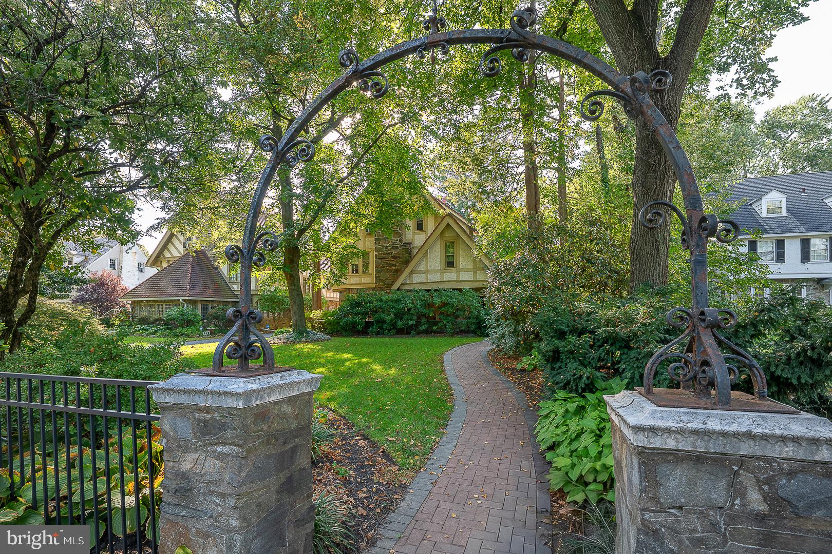 16 Merion Rd, Merion Station, PA 19066