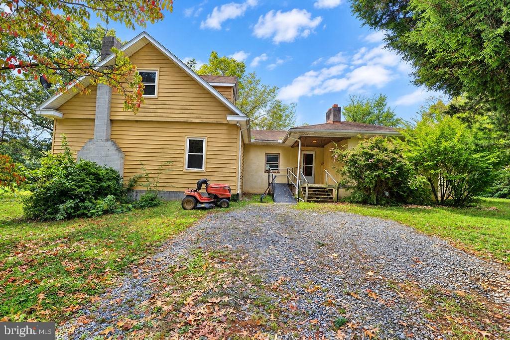 113 Lindbergh Dr, Palmyra, PA 17078 photo