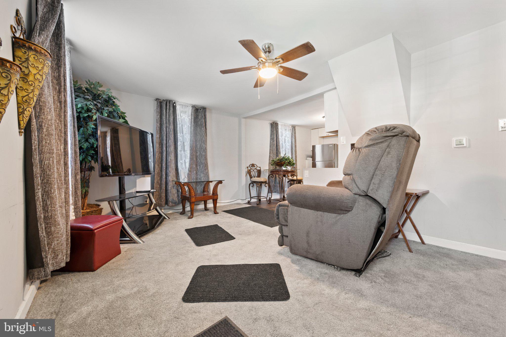 475 Evergreen Ave, Philadelphia, PA 19128 photo