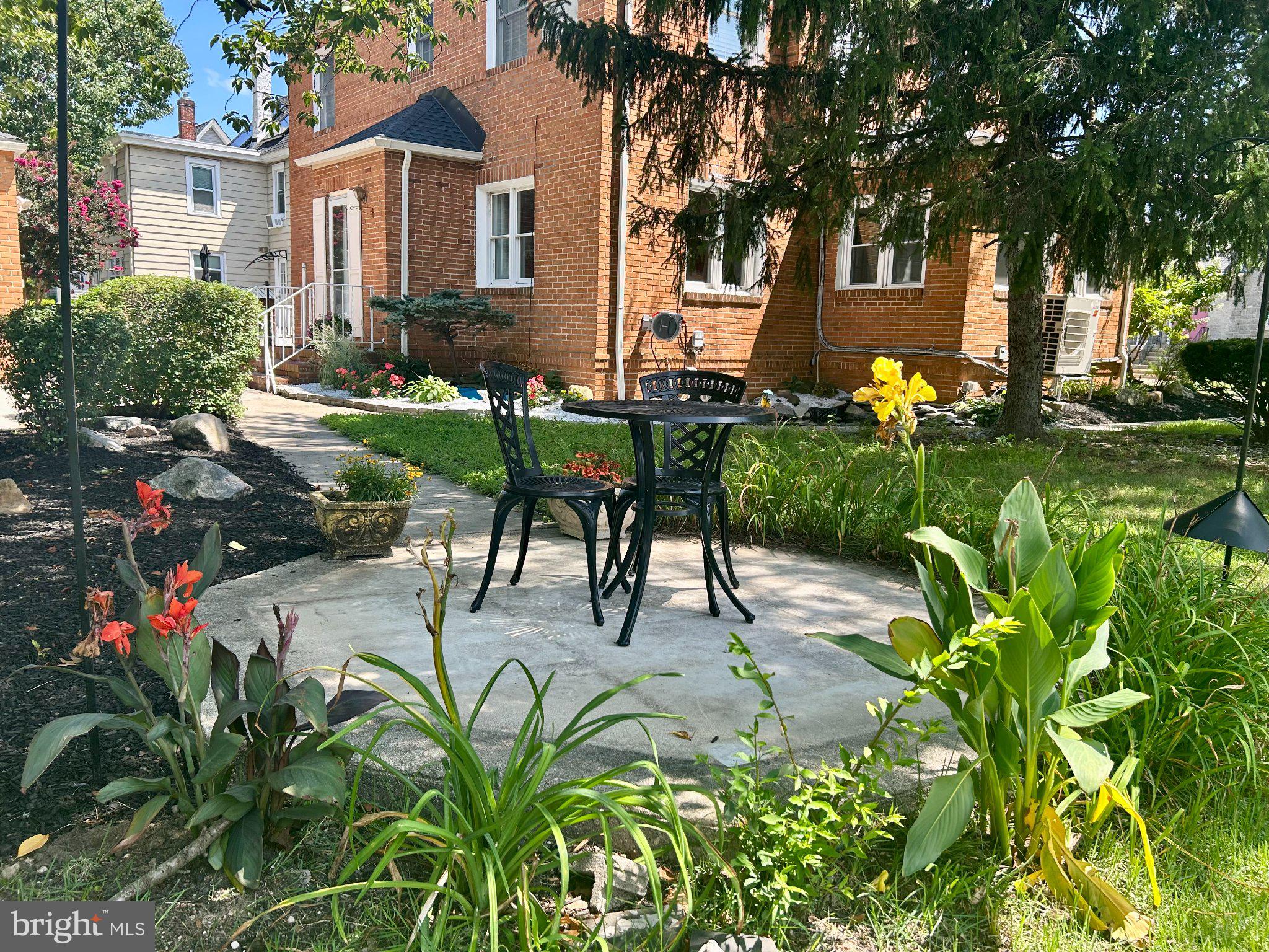 523 W Broad St, Gibbstown, NJ 08027 photo