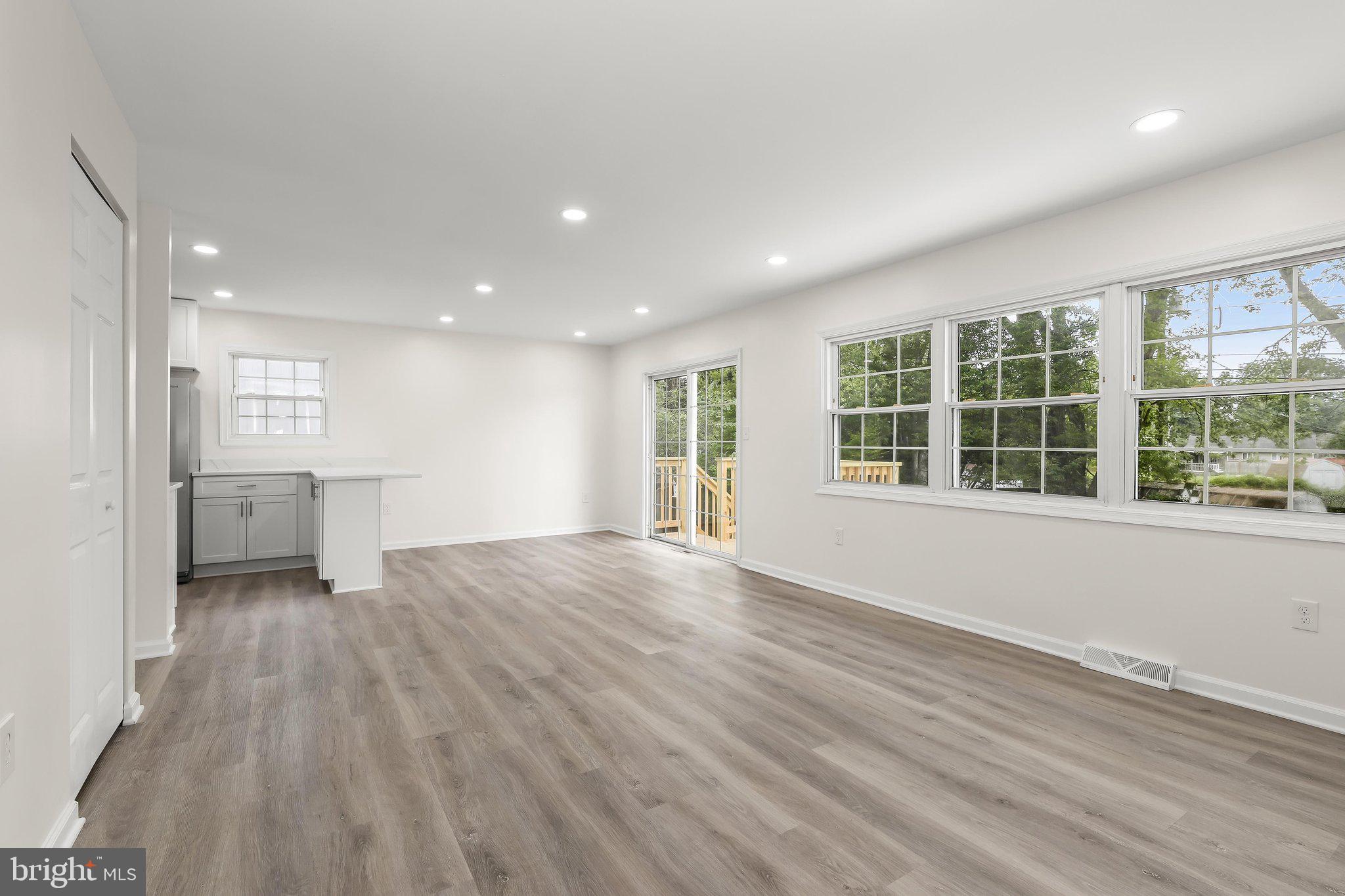 313 Academy Ave, Reisterstown, MD 21136 photo