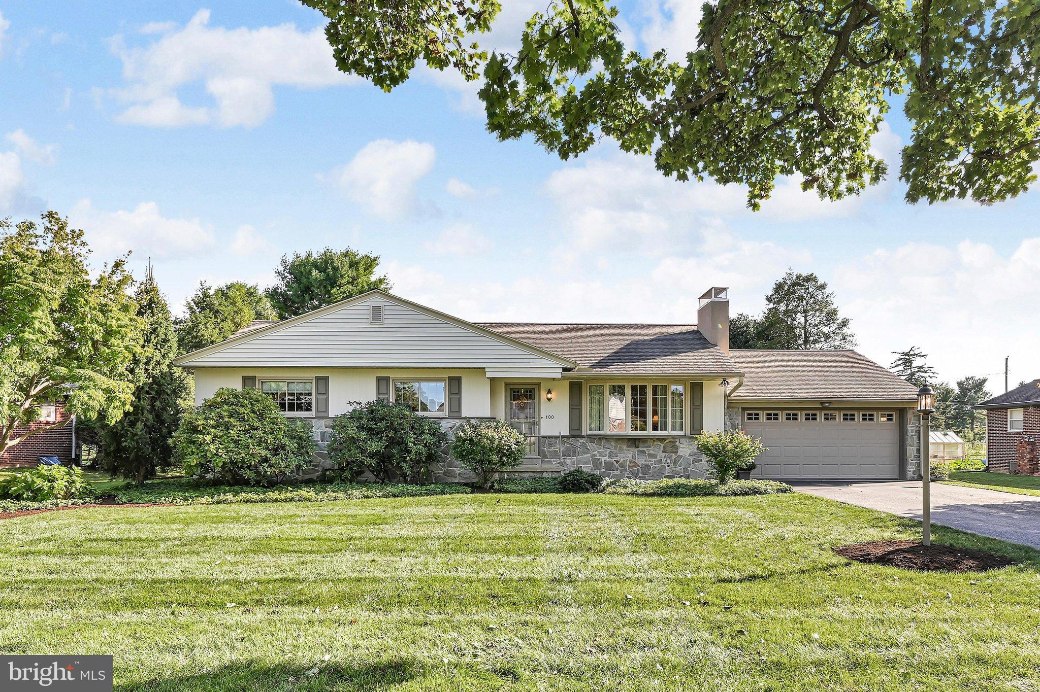 100 Corry Ave, Lancaster, PA 17601