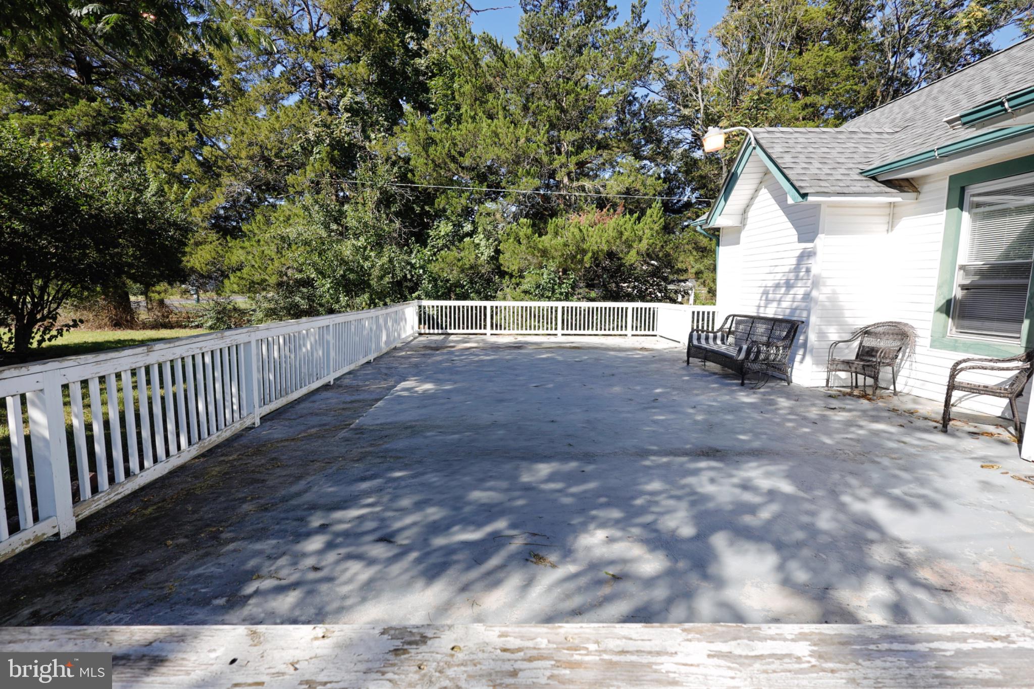 1278 W Oak Rd, Vineland, NJ 08360 photo