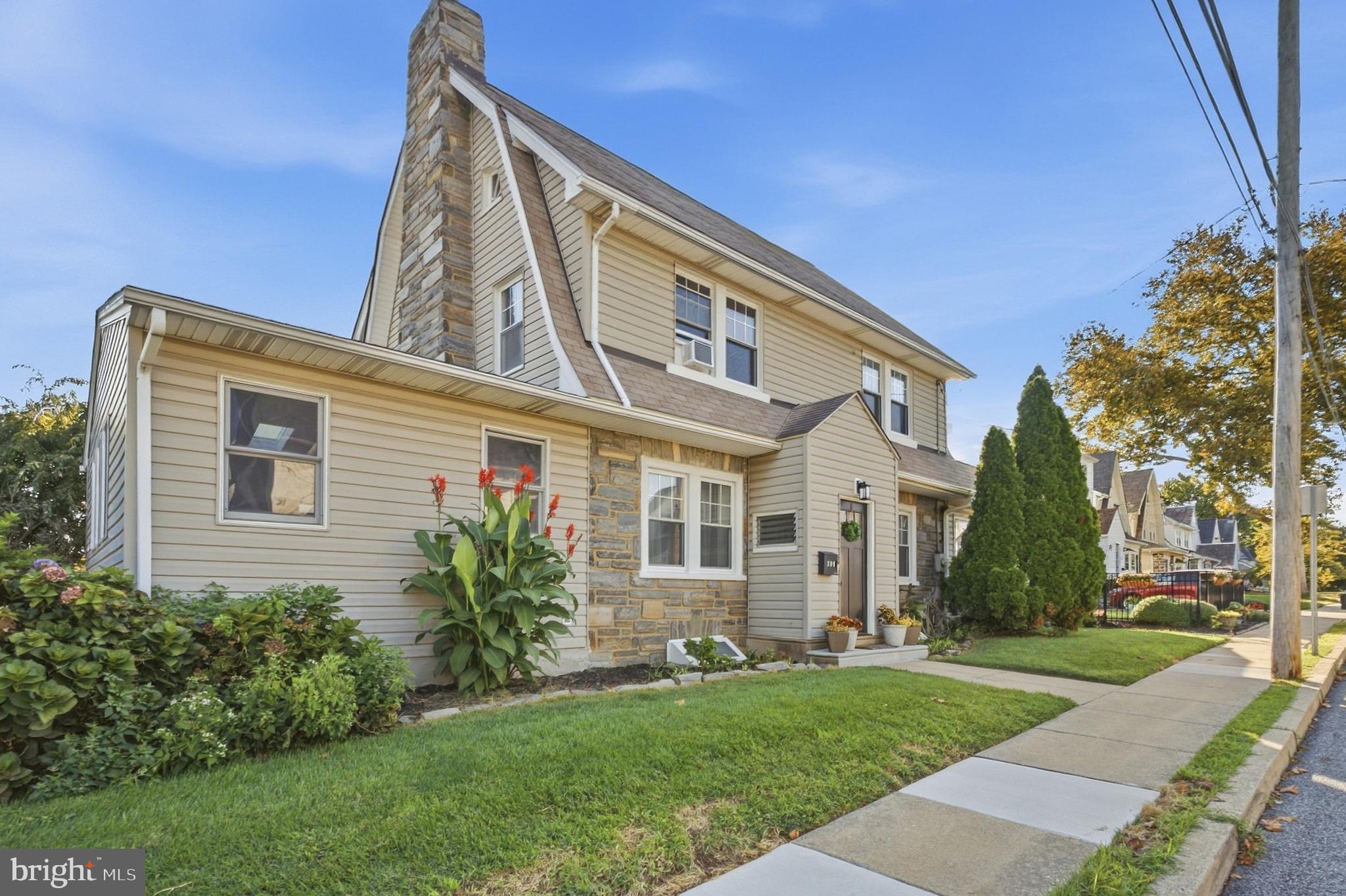 301 Manoa Rd, Havertown, PA 19083