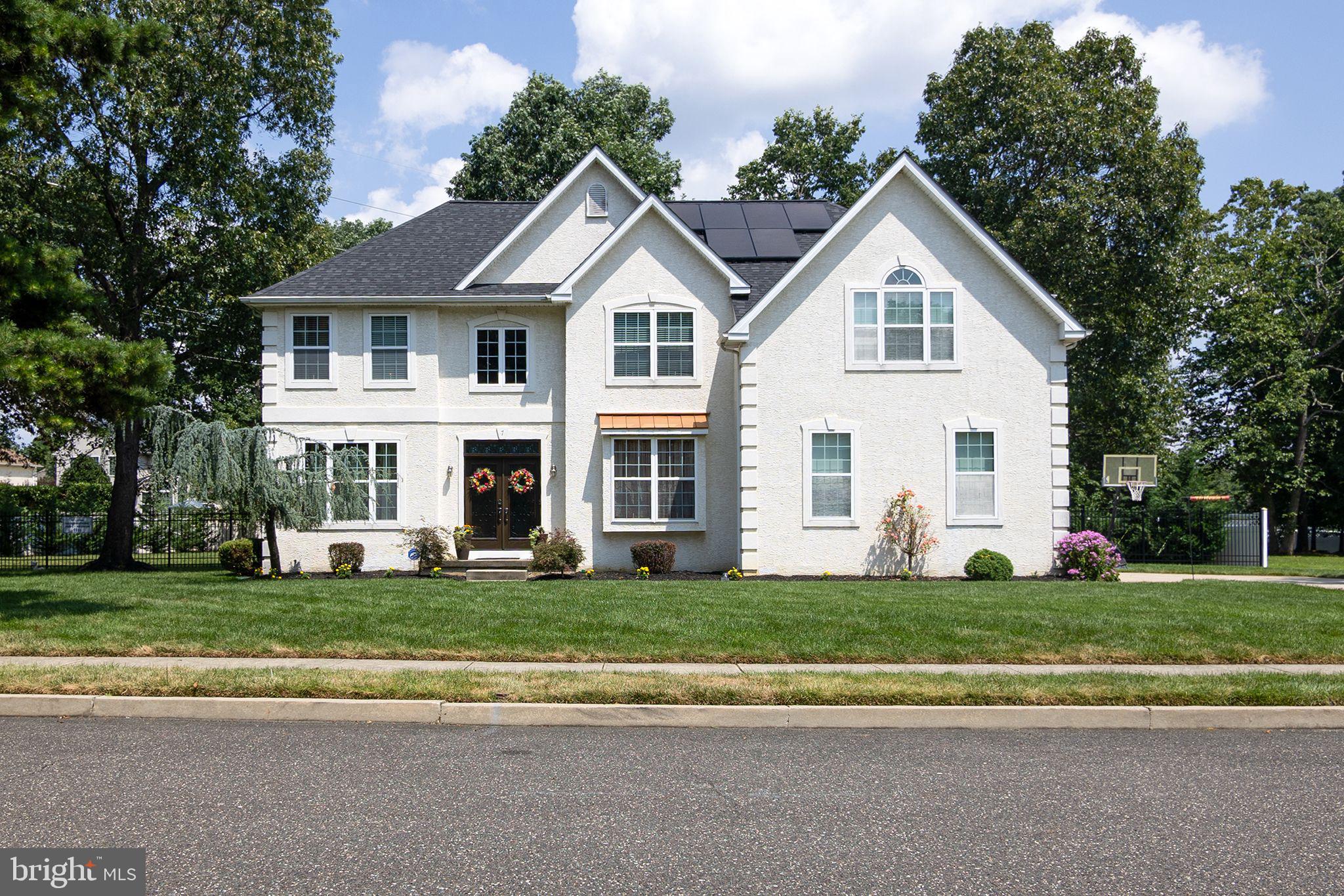 7 Goose Neck Ln, Sicklerville, NJ 08081
