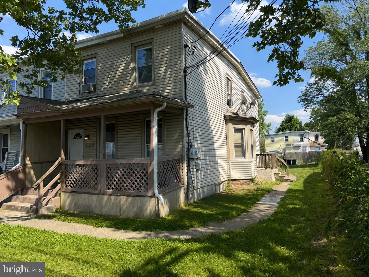 1002 Front St, Florence, NJ 08518