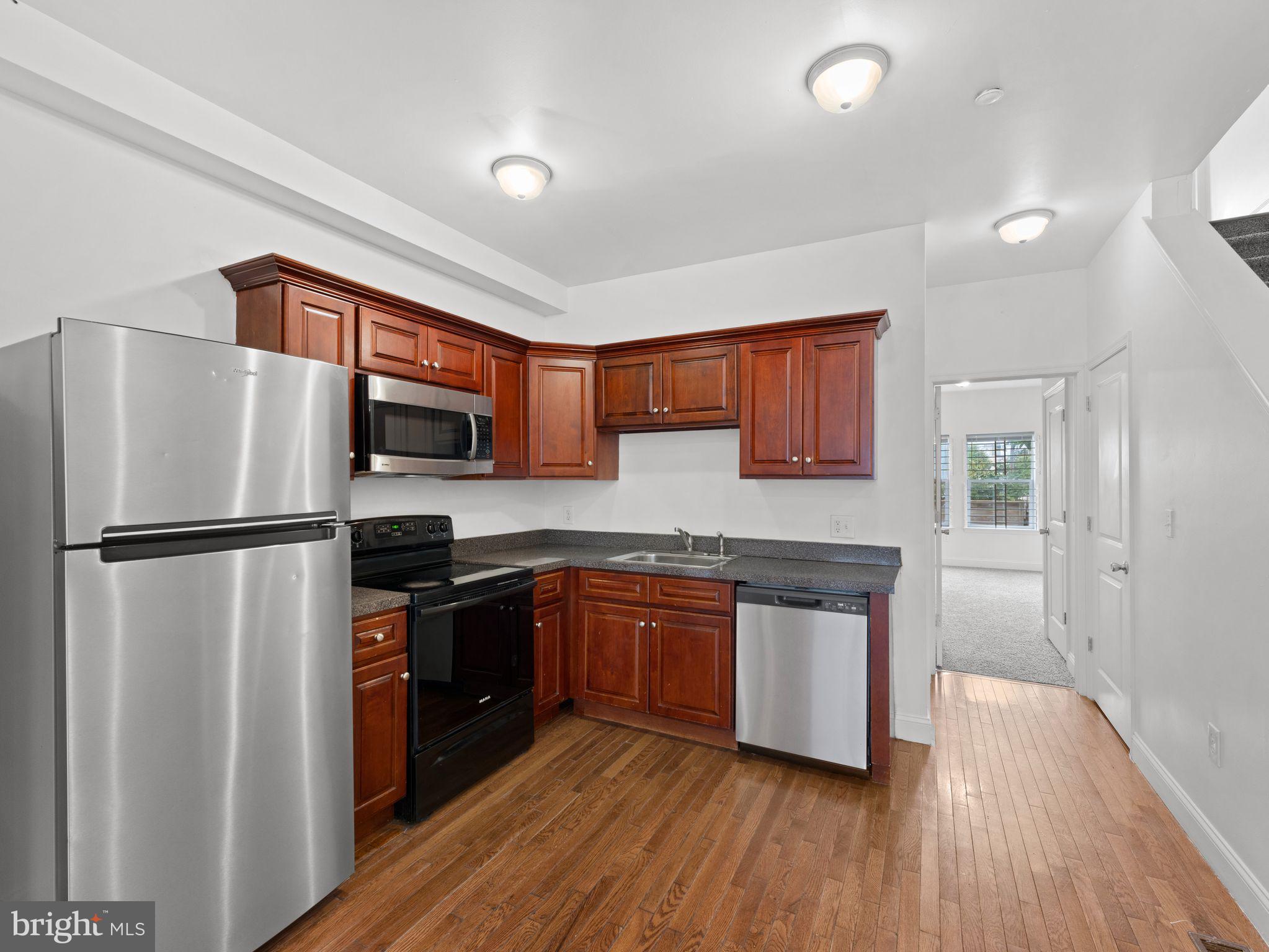 1910 Gratz St, Philadelphia, PA 19121