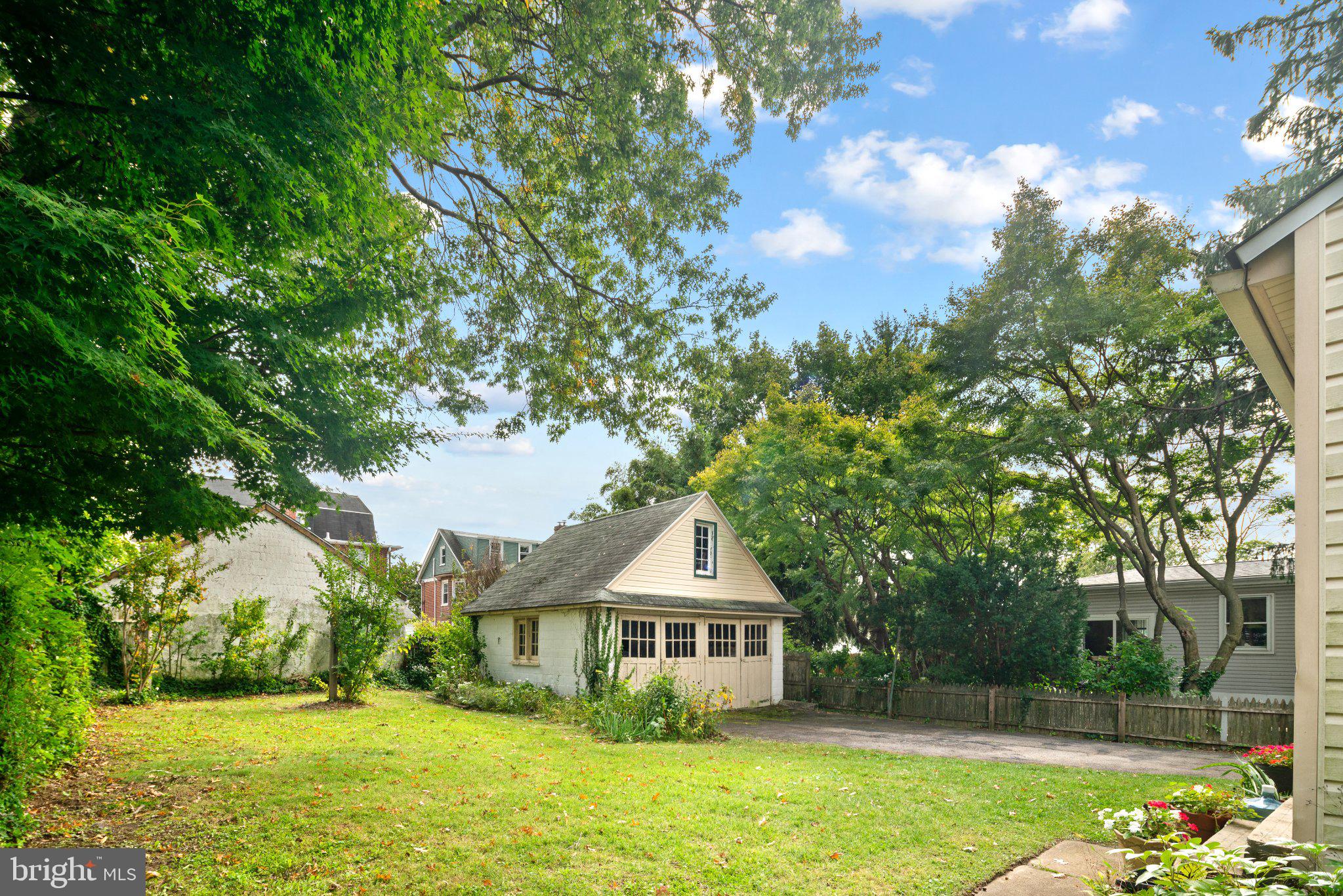 213 Linwood Ave, Ardmore, PA 19003 photo