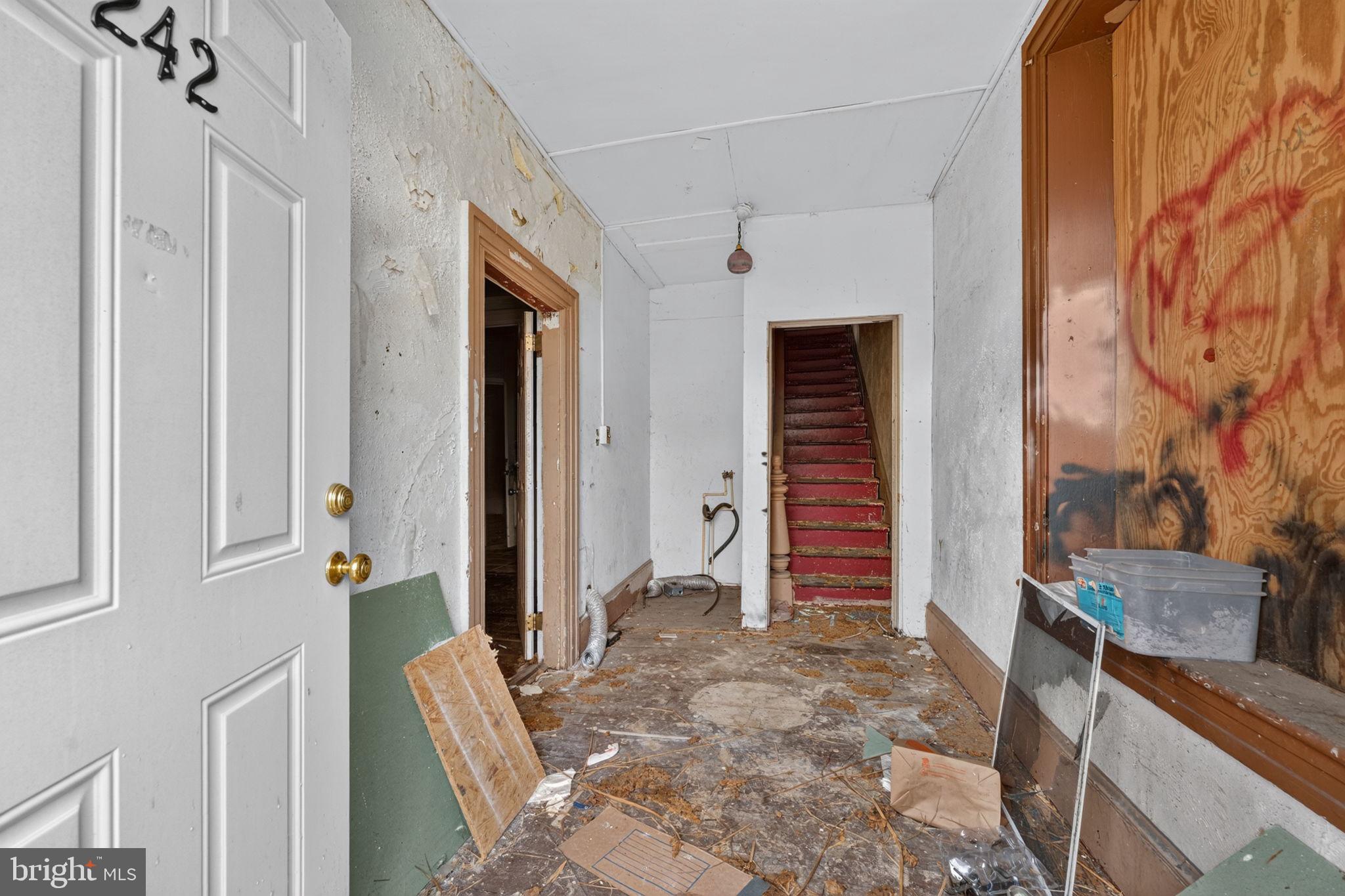 242 W Main St, Elkton, MD 21921 photo