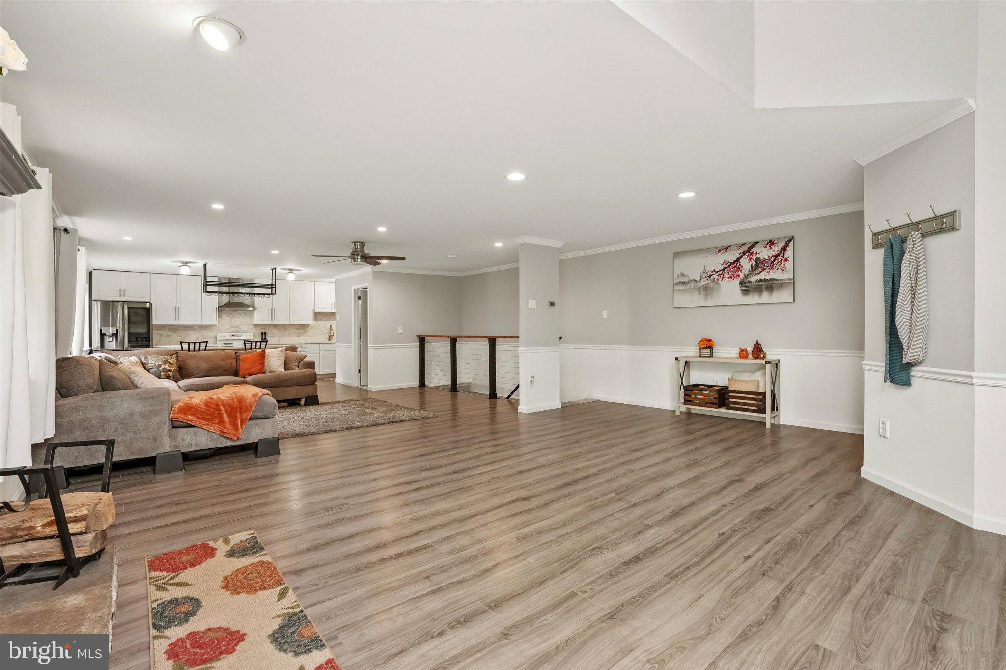 455 Brown Briar Cir, Horsham, PA 19044 photo
