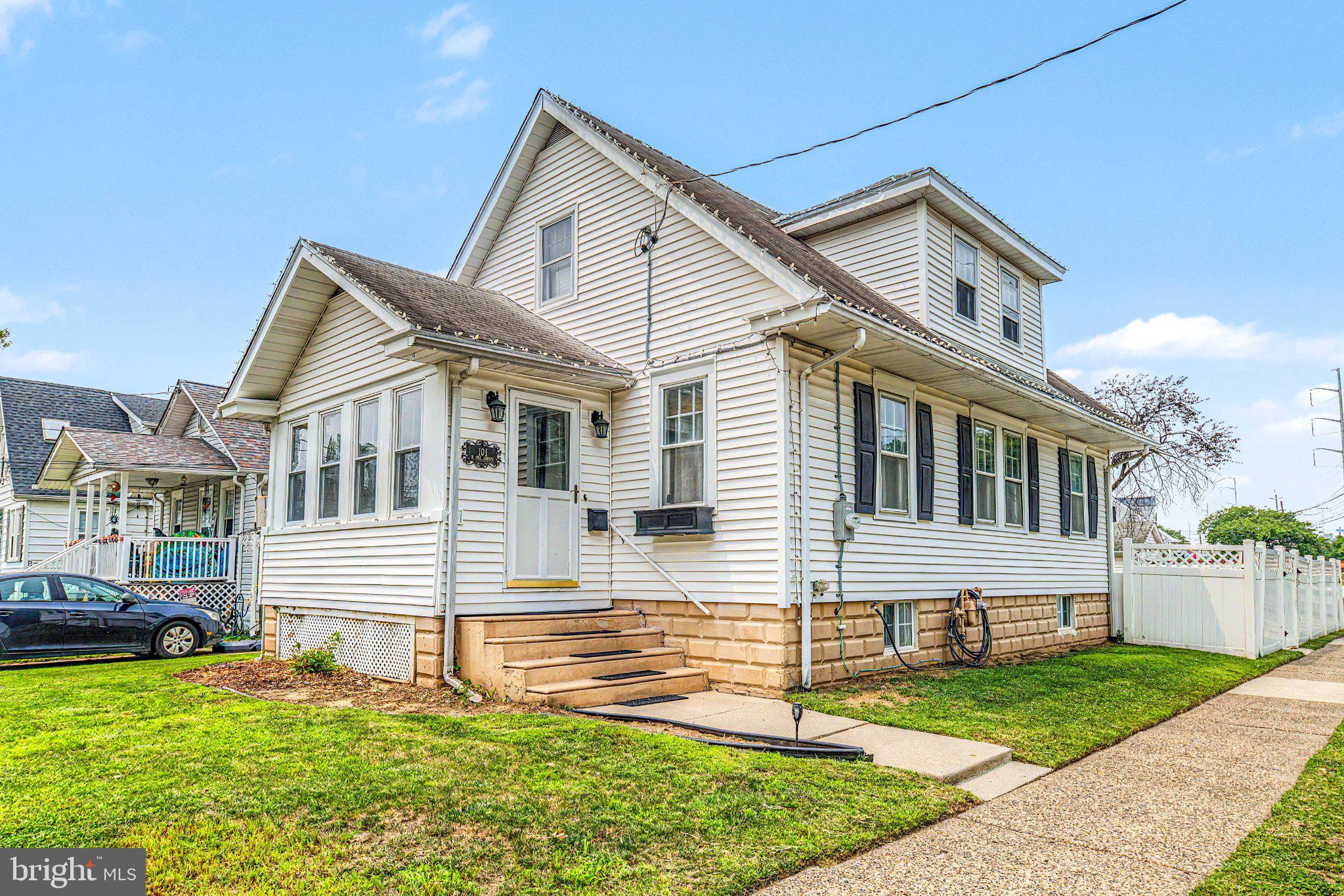 101 5th Ave, Runnemede, NJ 08078