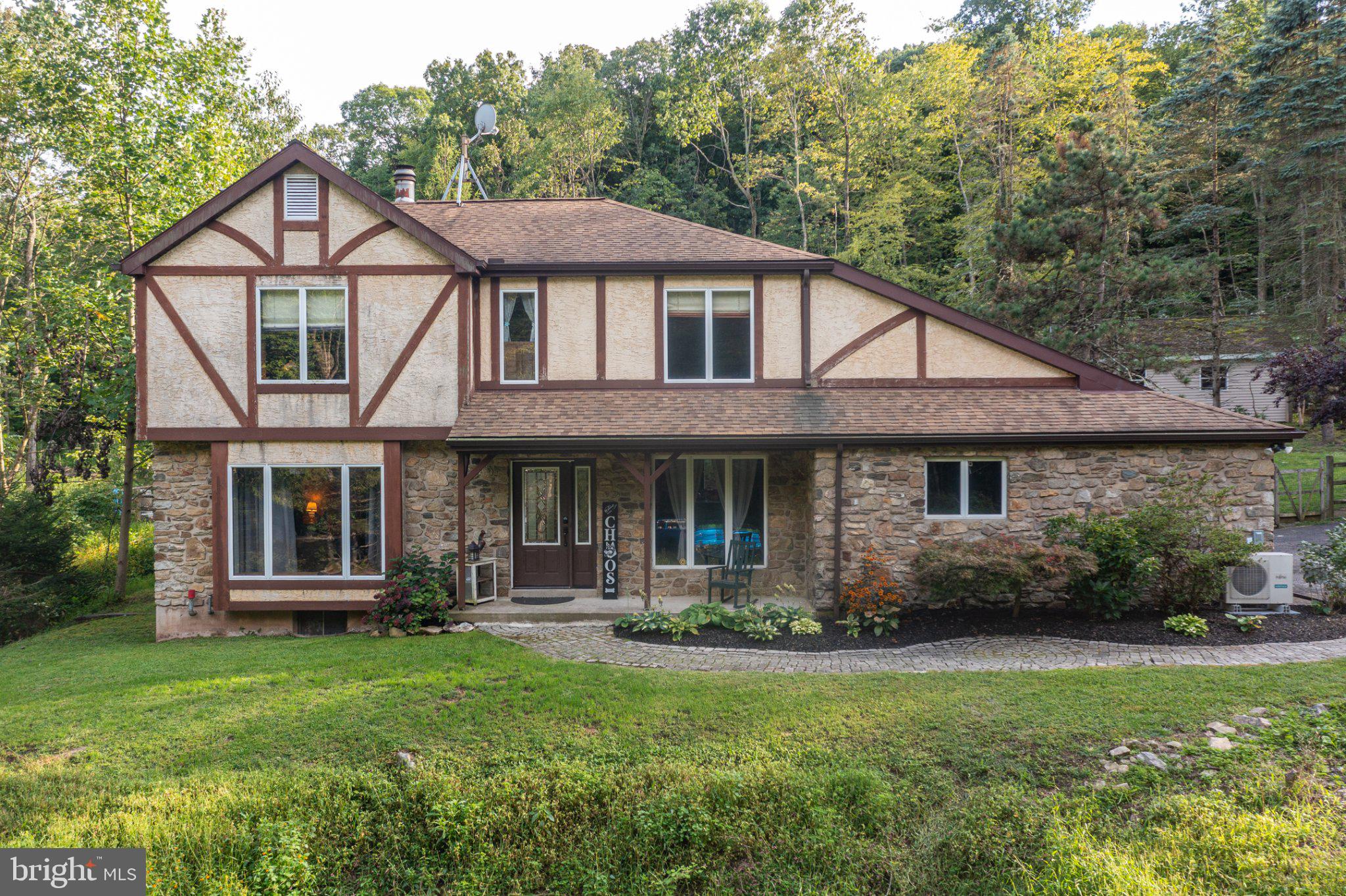 214 Grouse Hill Rd, Barto, PA 19504
