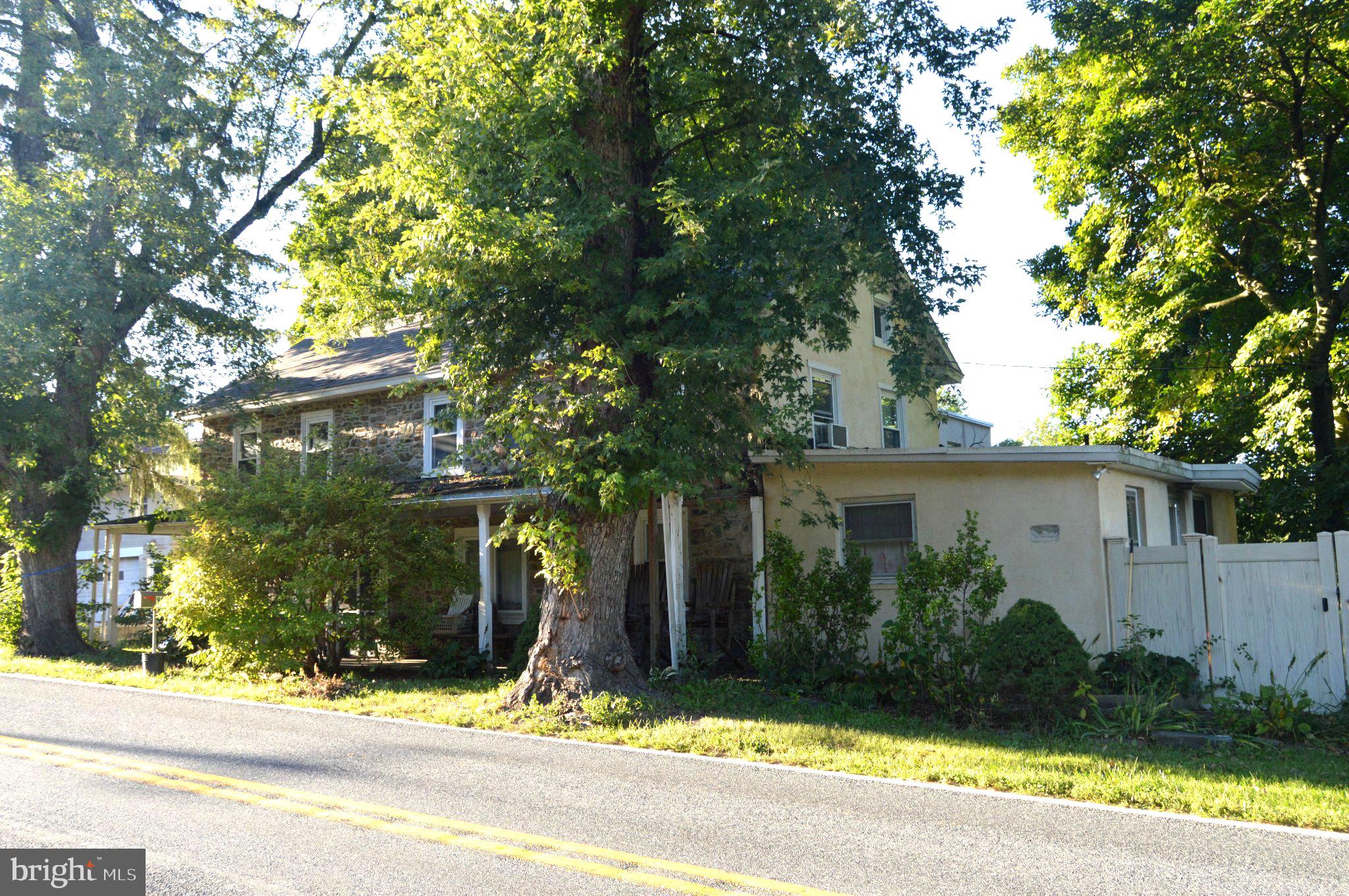999 Huffs Church Rd, Alburtis, PA 18011