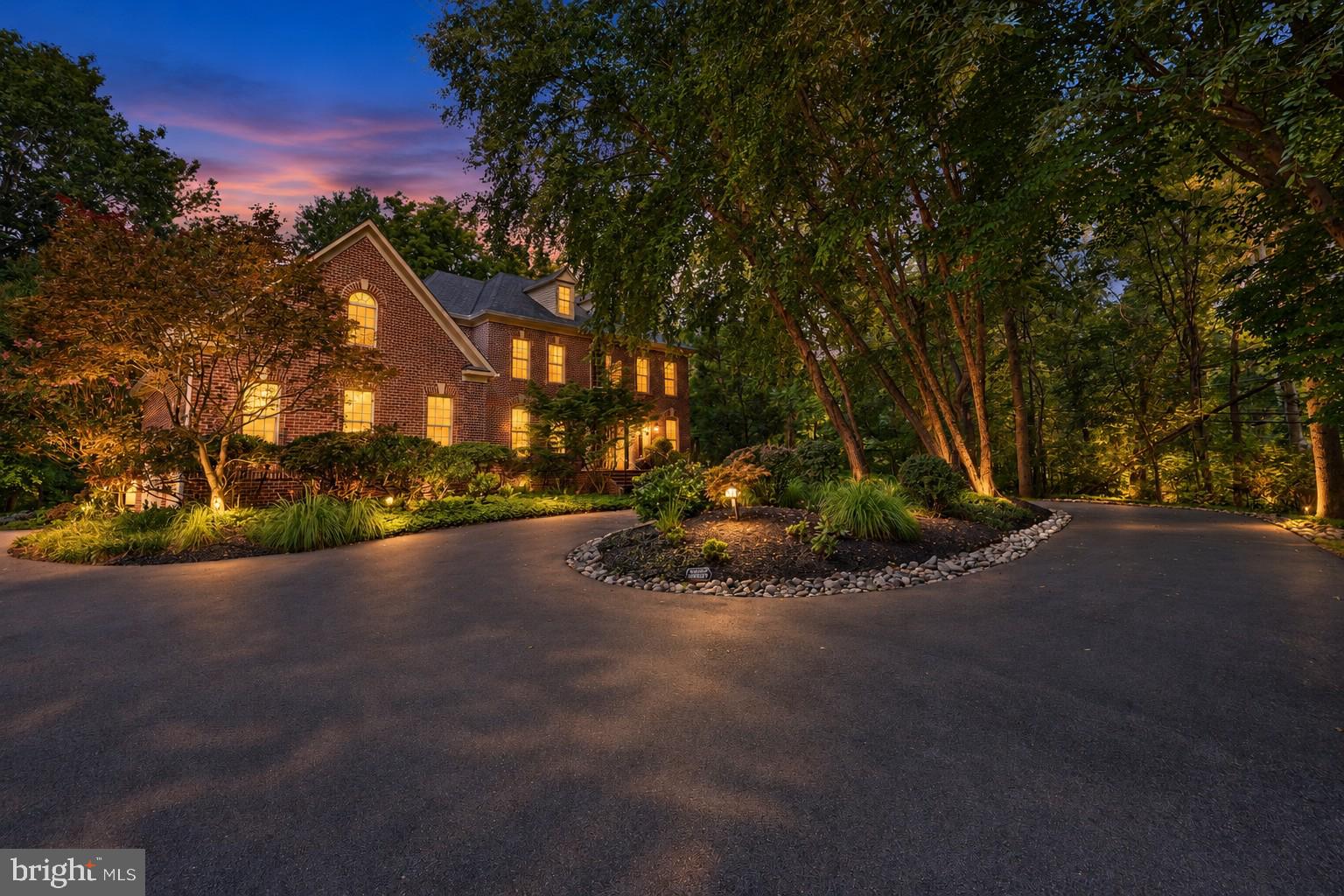 11640 Piney Spring Ln, Potomac, MD 20854 photo