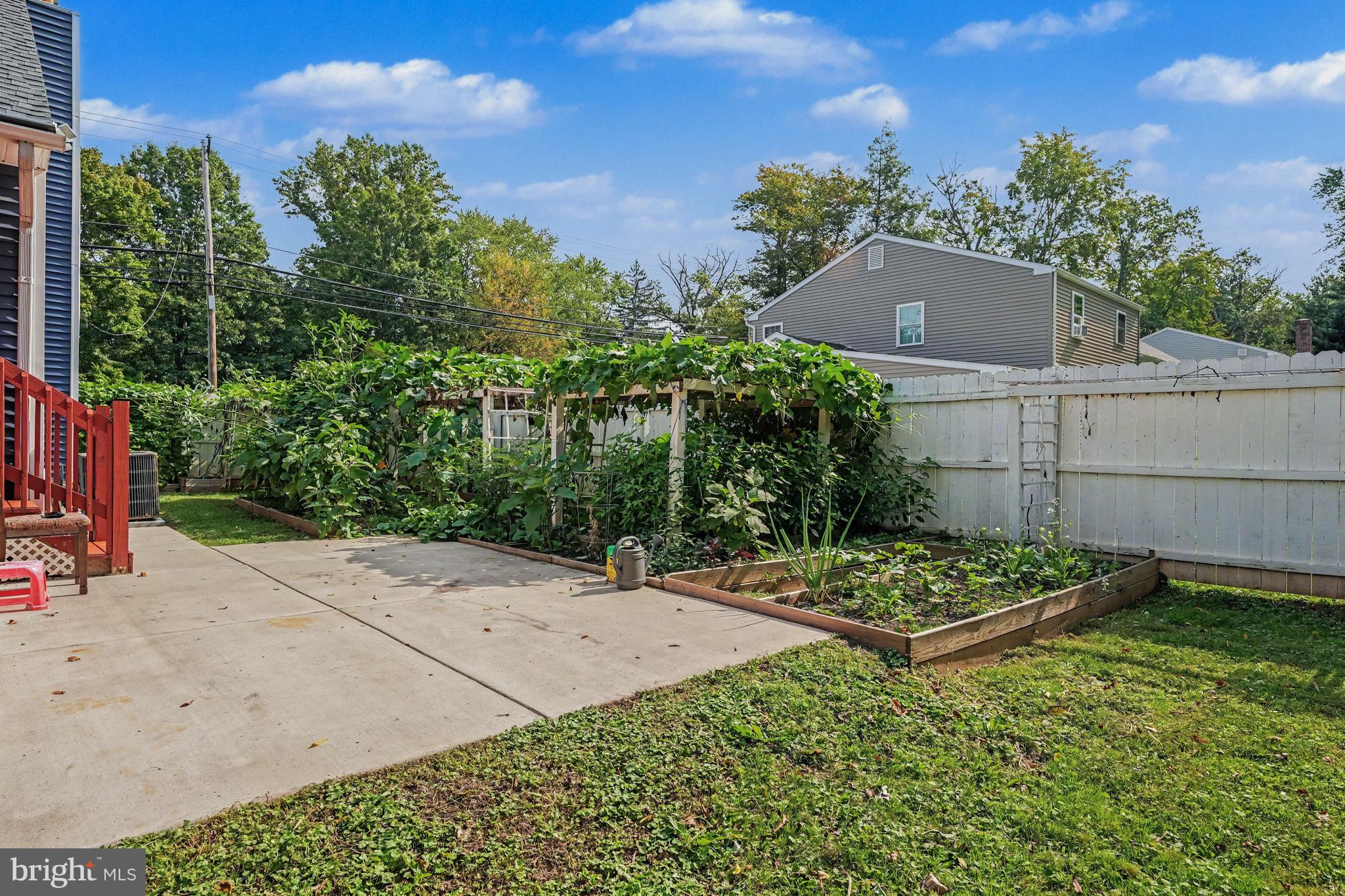 128 County Line Rd, Lansdale, PA 19446 photo