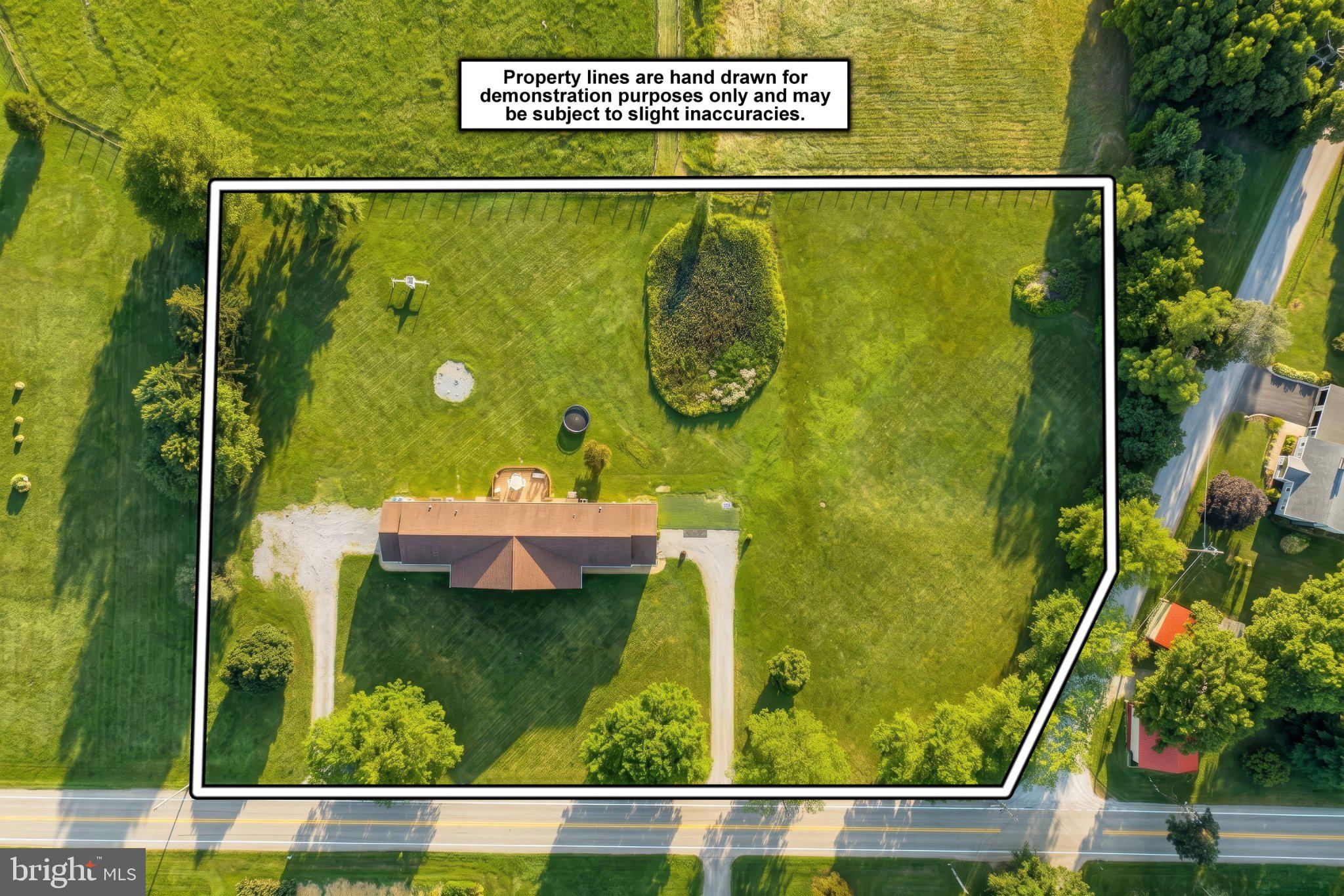 4987 4989 E Berlin Rd, Thomasville, PA 17364 photo