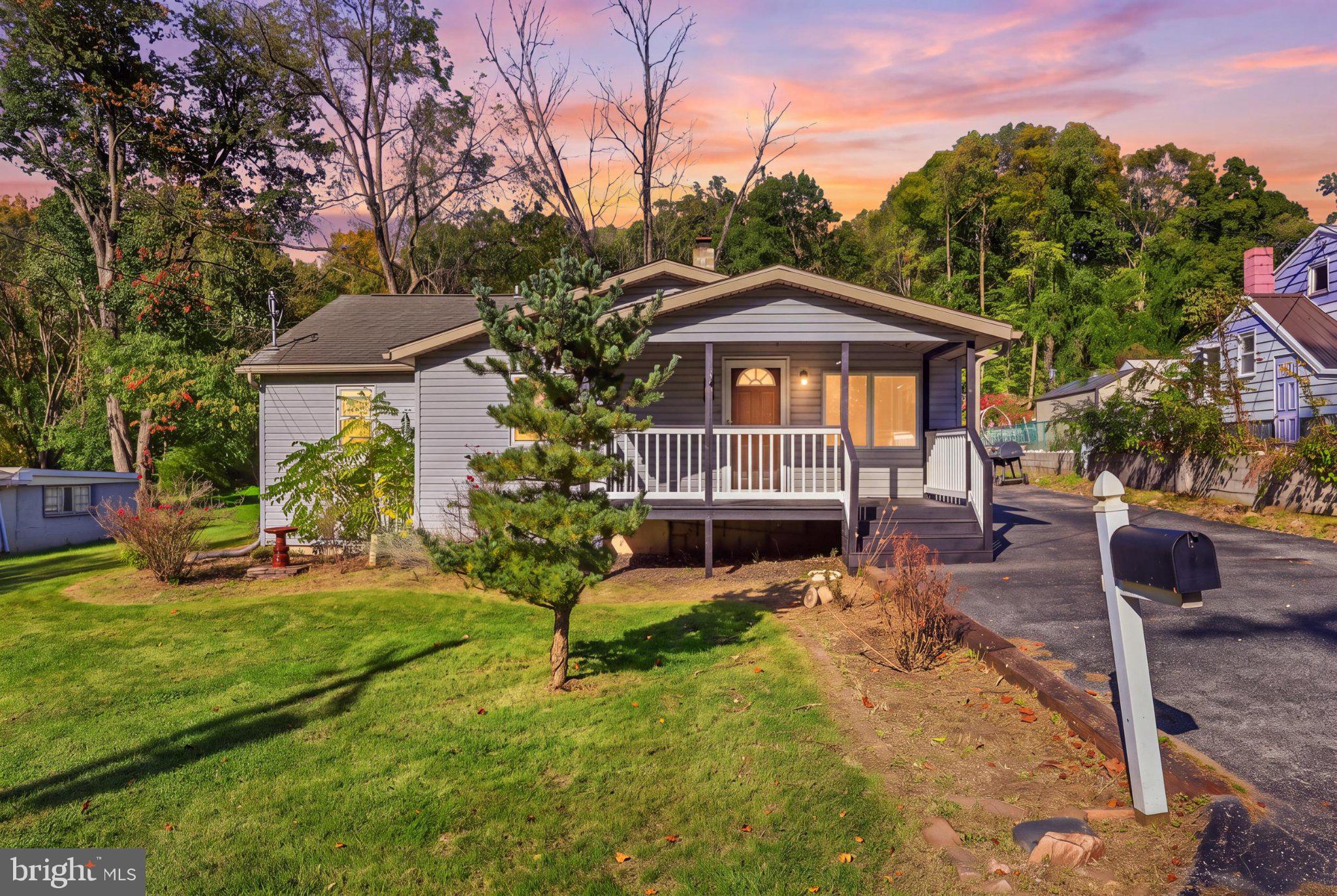 65 Creek Rd, Manchester, PA 17345