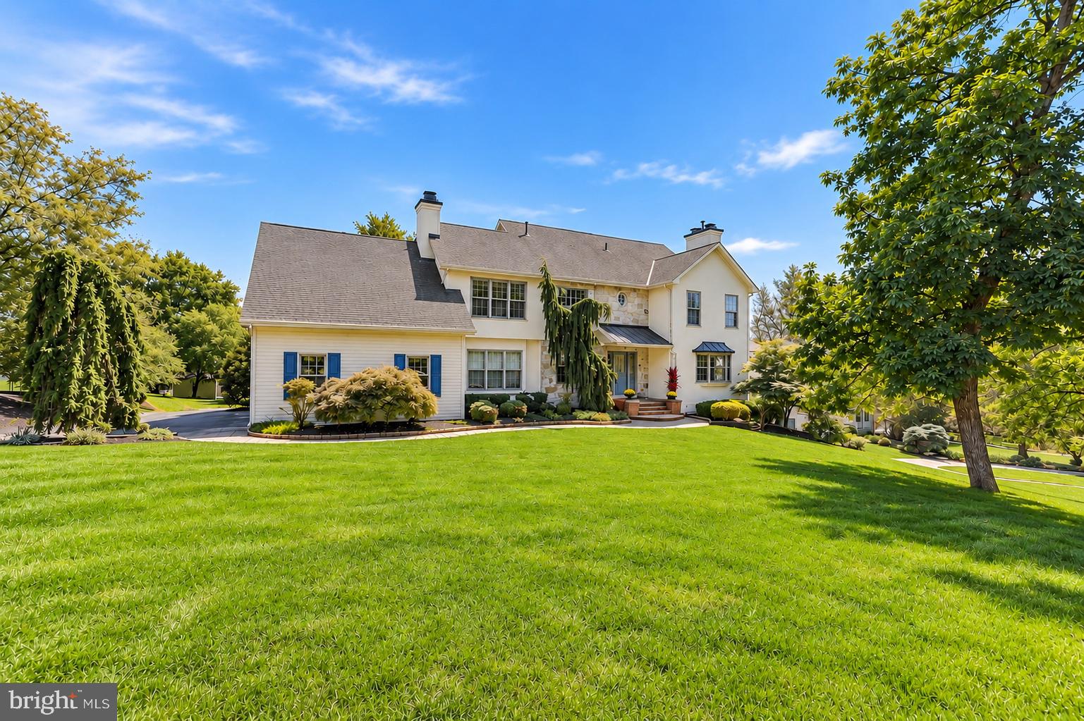 113 Summit Dr, Phoenixville, PA 19460