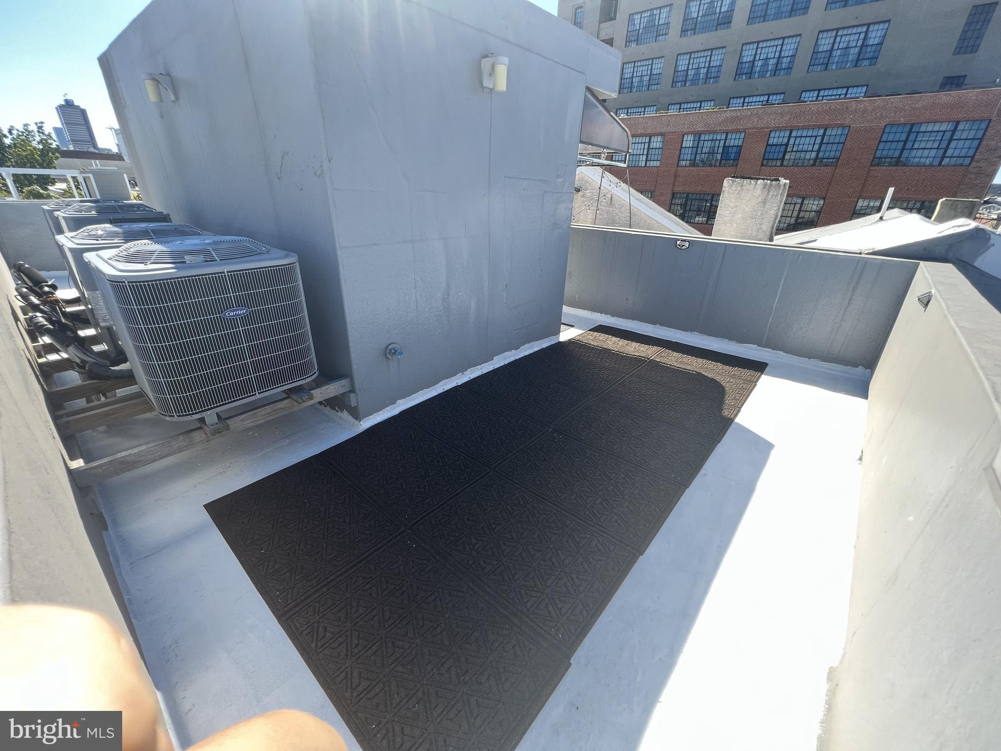 1008 Green St, Philadelphia, PA 19123 photo