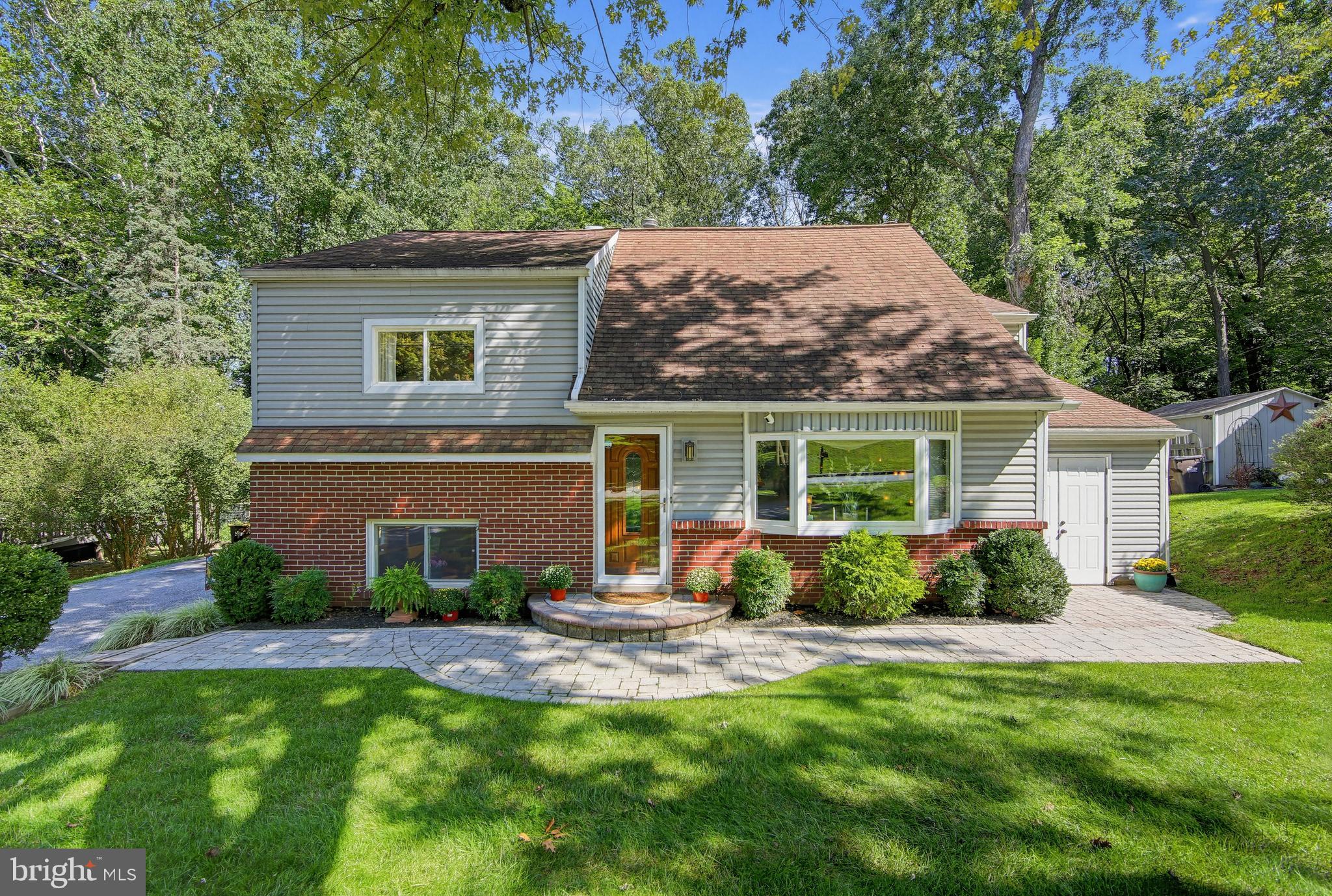 28 Sunset Dr, Paoli, PA 19301