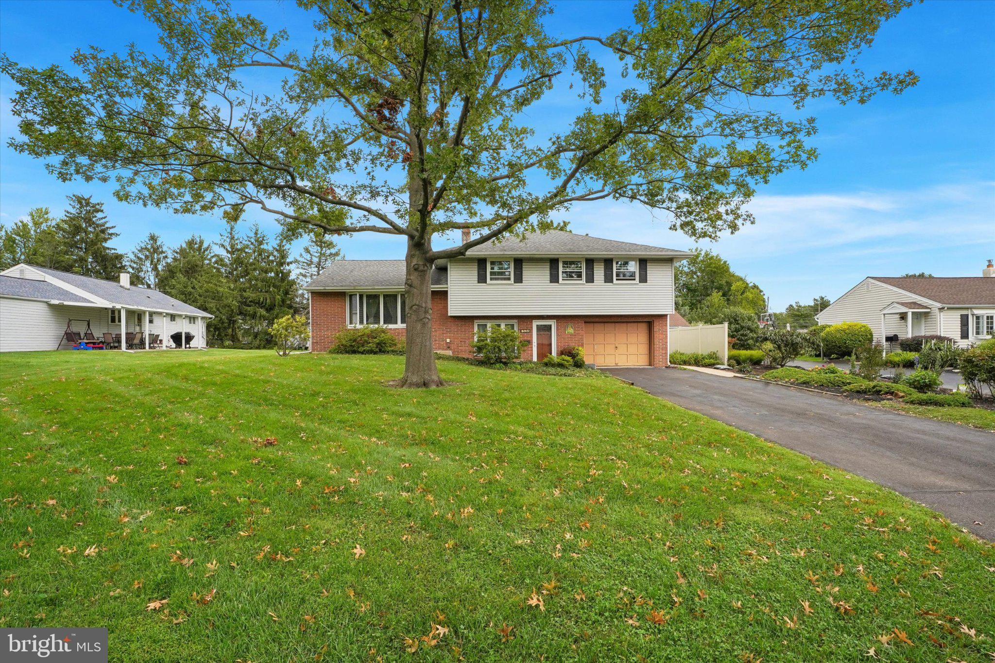 536 Sherwood Ln, Hatboro, PA 19040