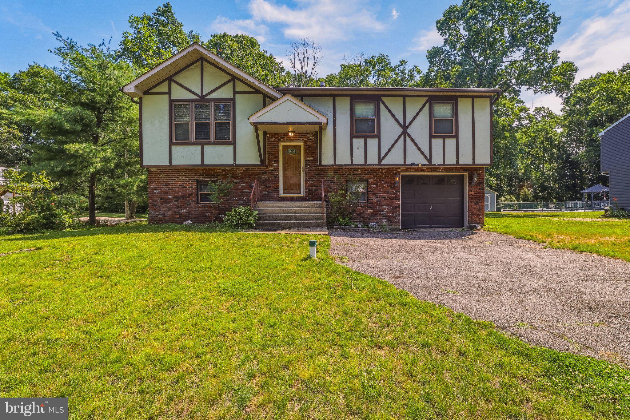 7 Matro Ave, Berlin, NJ 08009